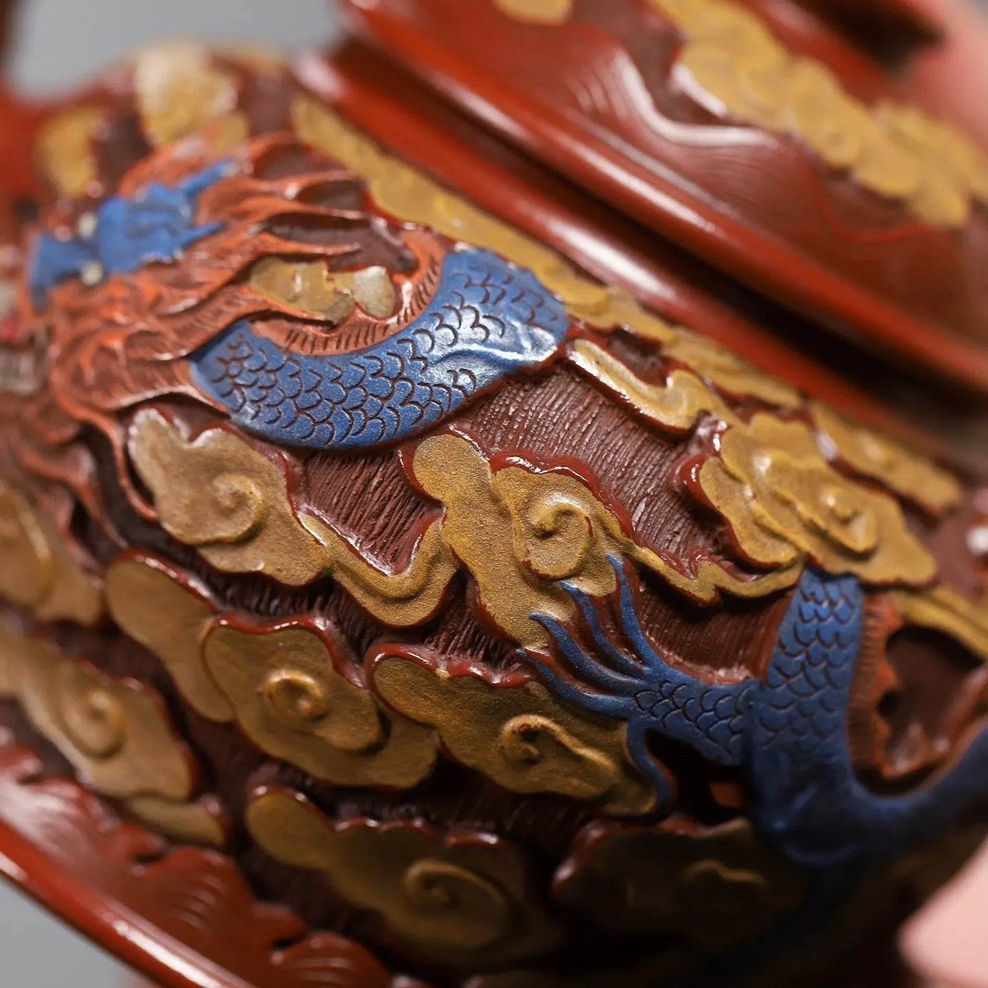 Long Fei Feng Wu 230cc - Yixing Handmade Teapot 江苏宜兴