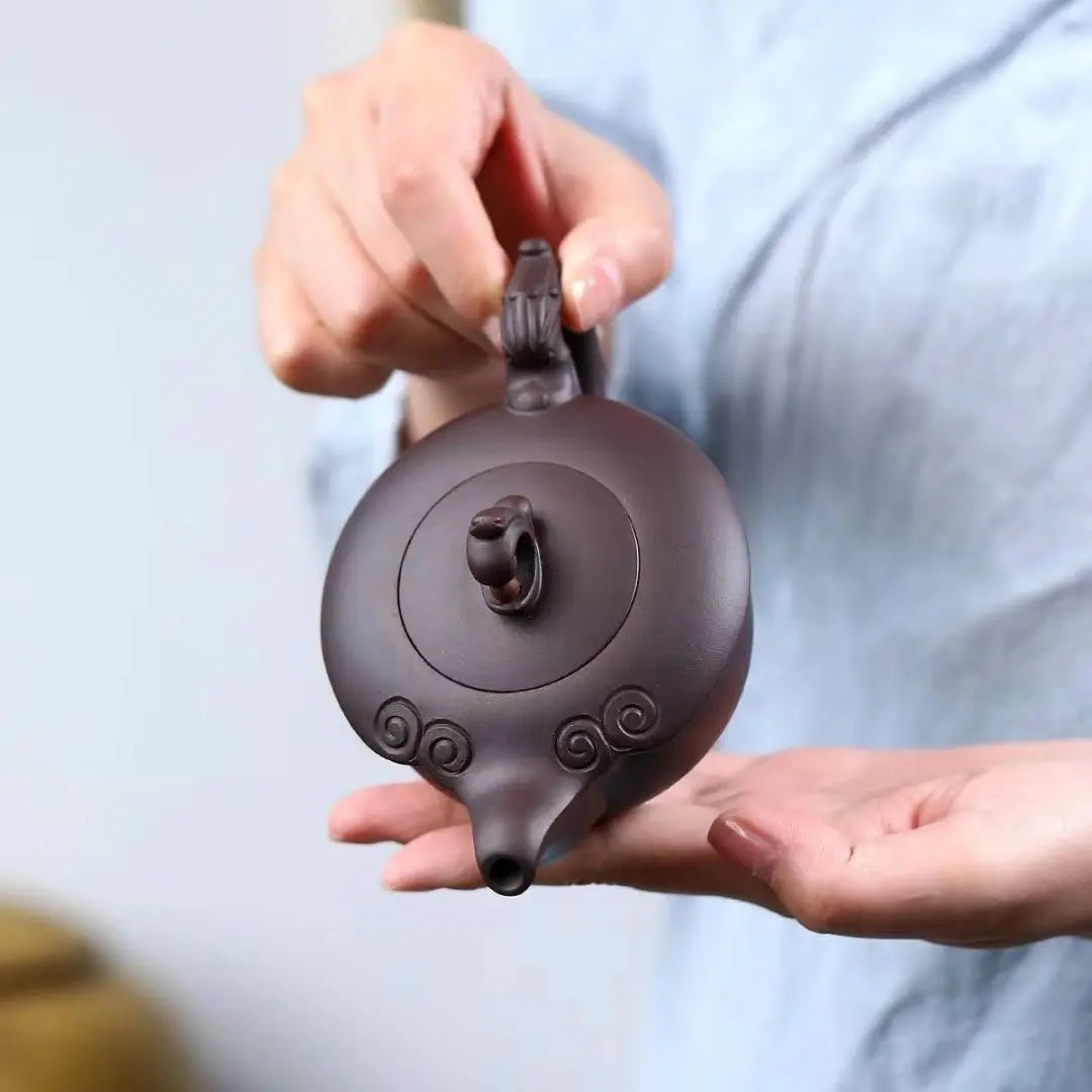 Long Quan 180cc - Yixing Handmade Teapot 江苏宜兴