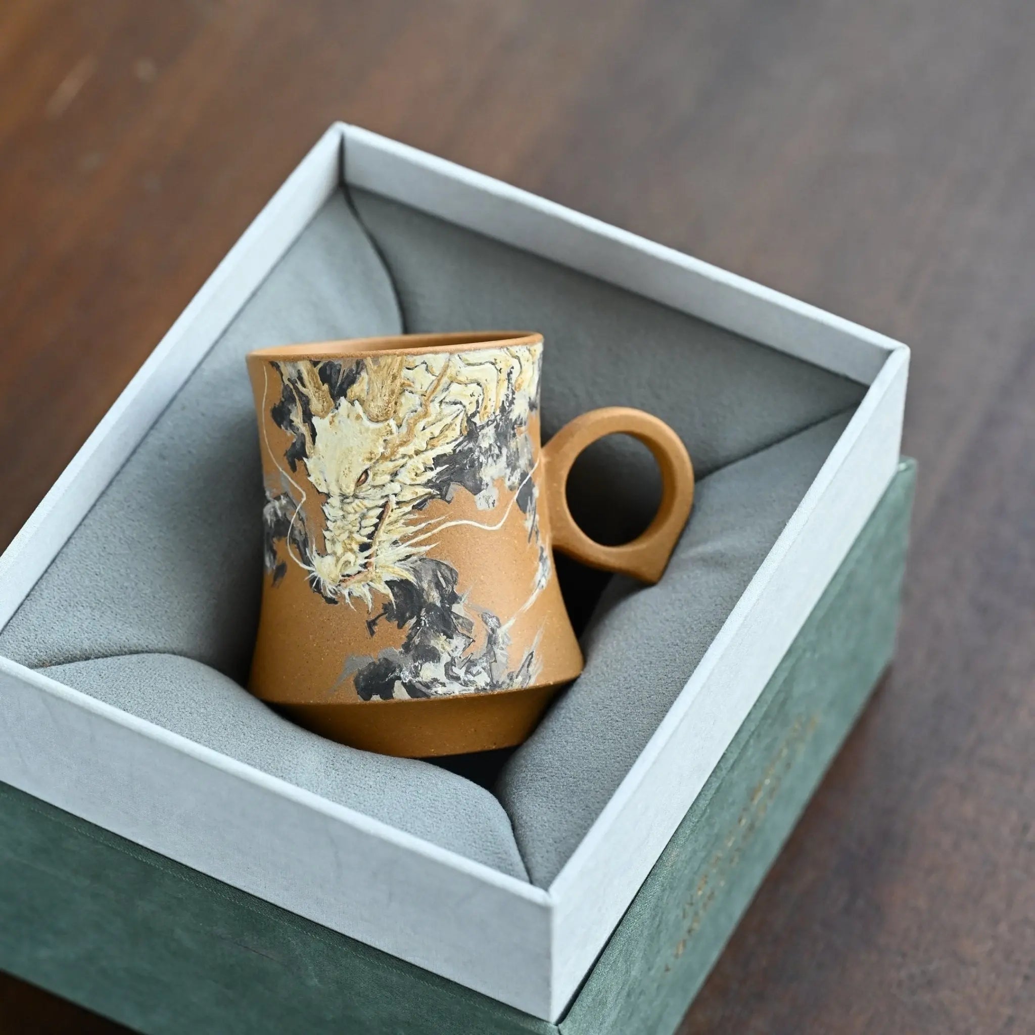 Long Teng 180cc - Yixing Handmade Teacup 江苏宜兴