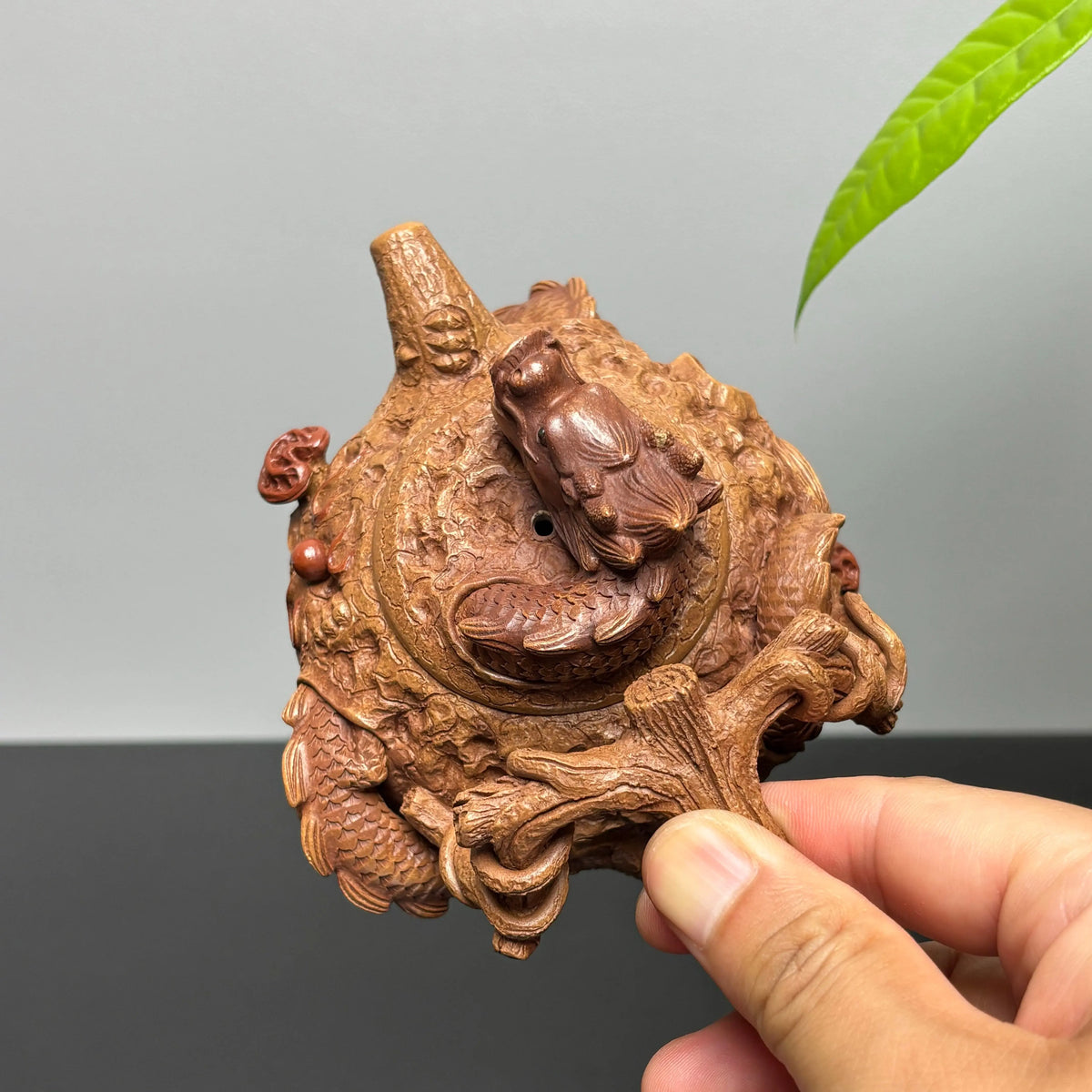 Long Teng Gong Chun 220cc - Yixing Handmade Teapot zycschina