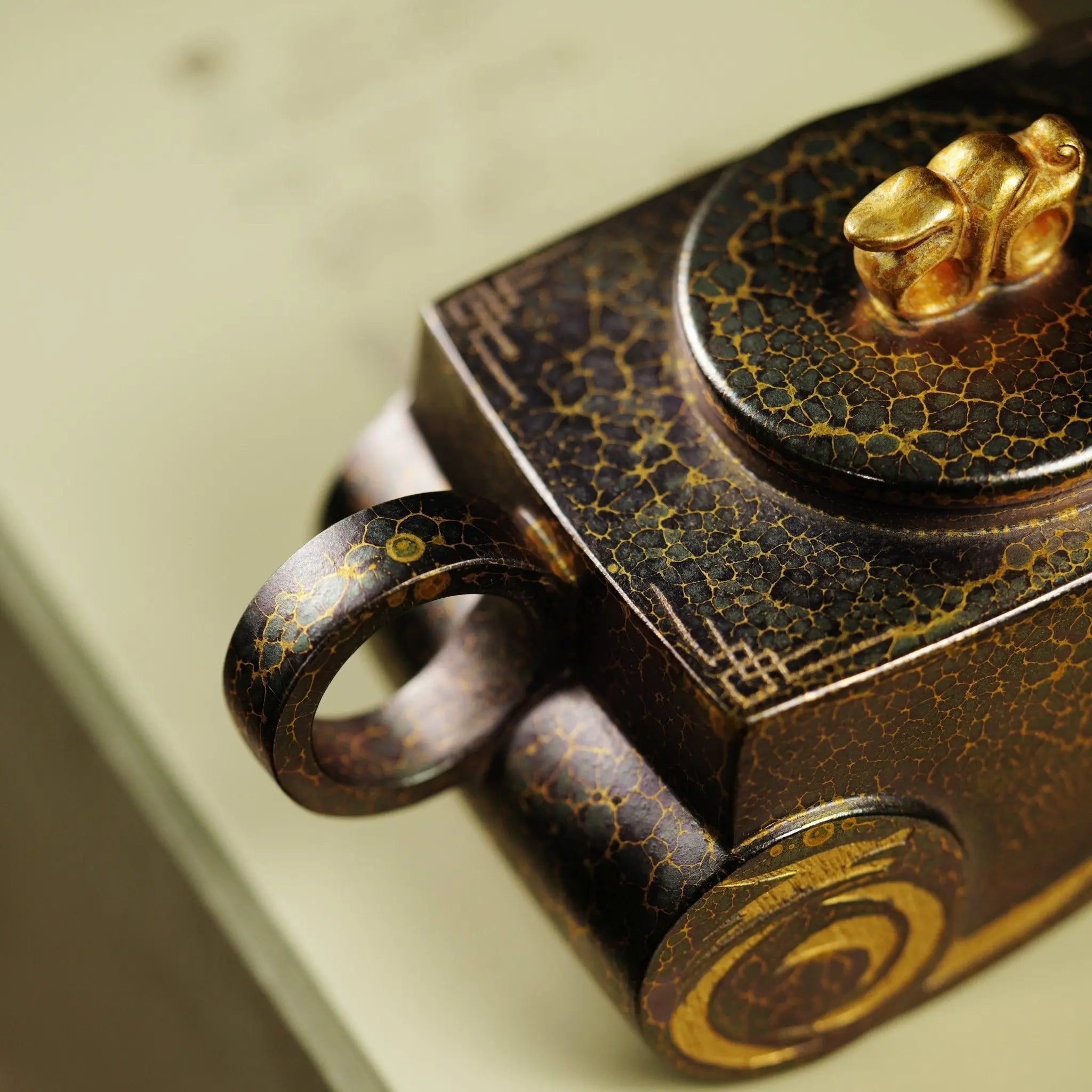 Long Teng Sheng Shi 280cc - Yixing Handmade Teapot 江苏宜兴