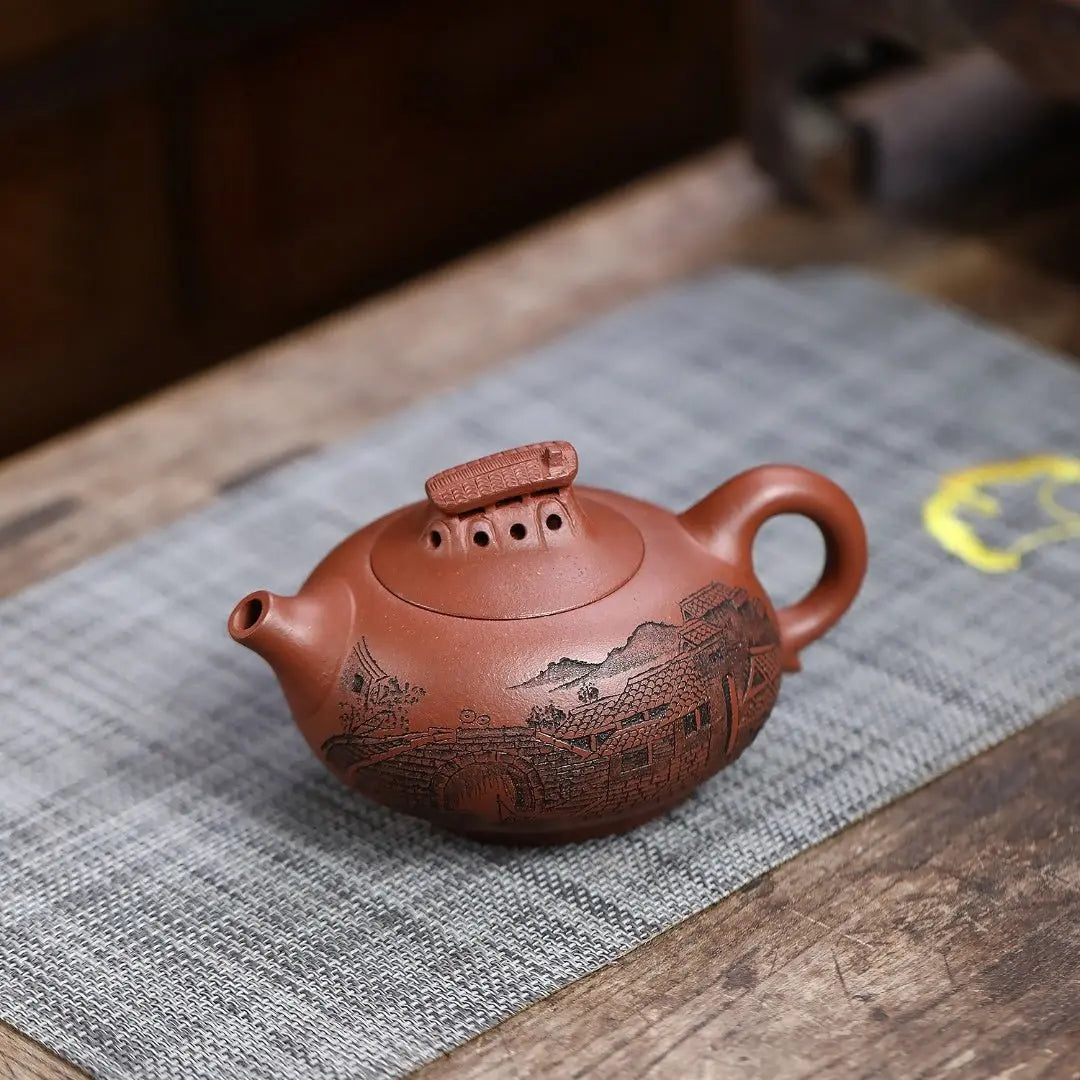 Long Yao Qing 210cc - Yixing Handmade Teapot 江苏宜兴