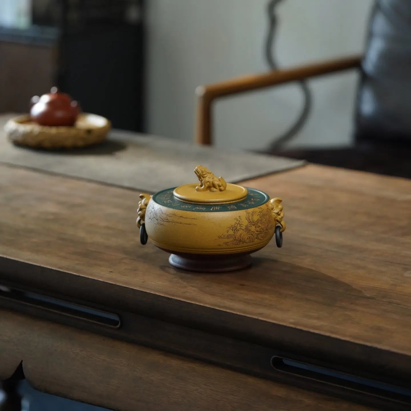 Long Yin - Yixing Handmade Zisha Teacan 江苏宜兴