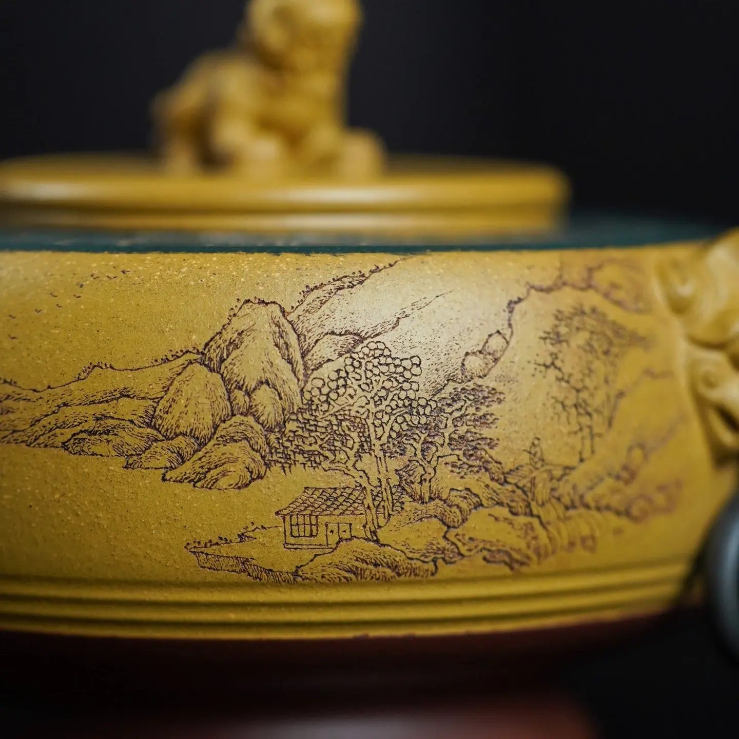 Long Yin - Yixing Handmade Zisha Teacan 江苏宜兴