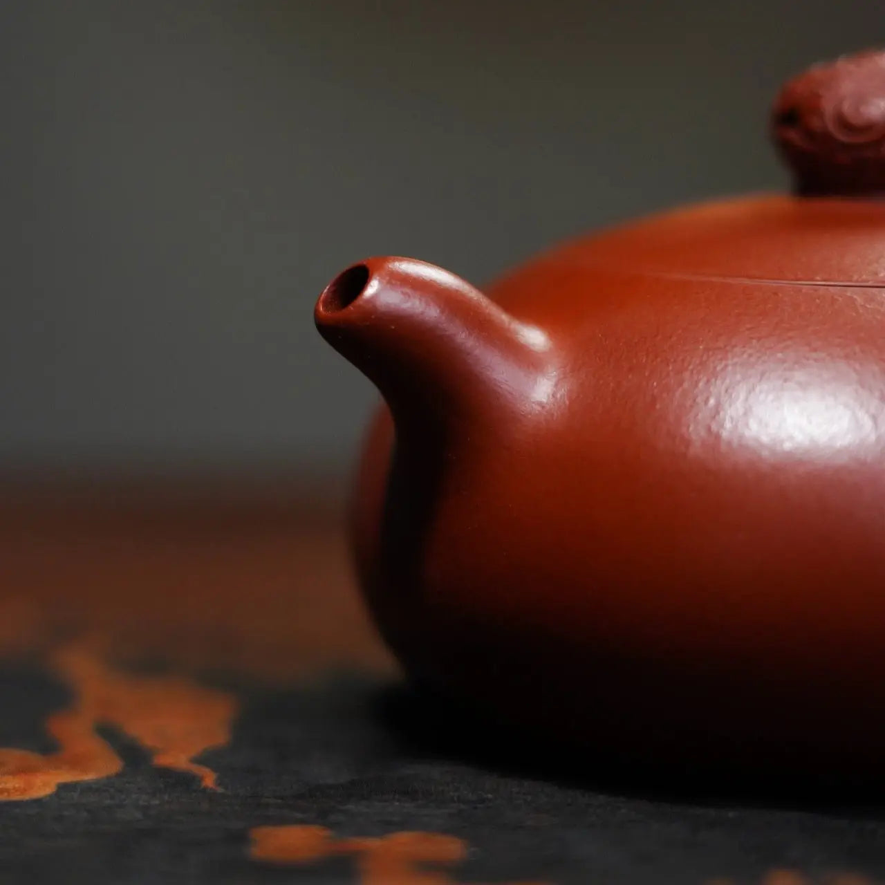 Long Zhu 190cc - Yixing Handmade Teapot 江苏宜兴