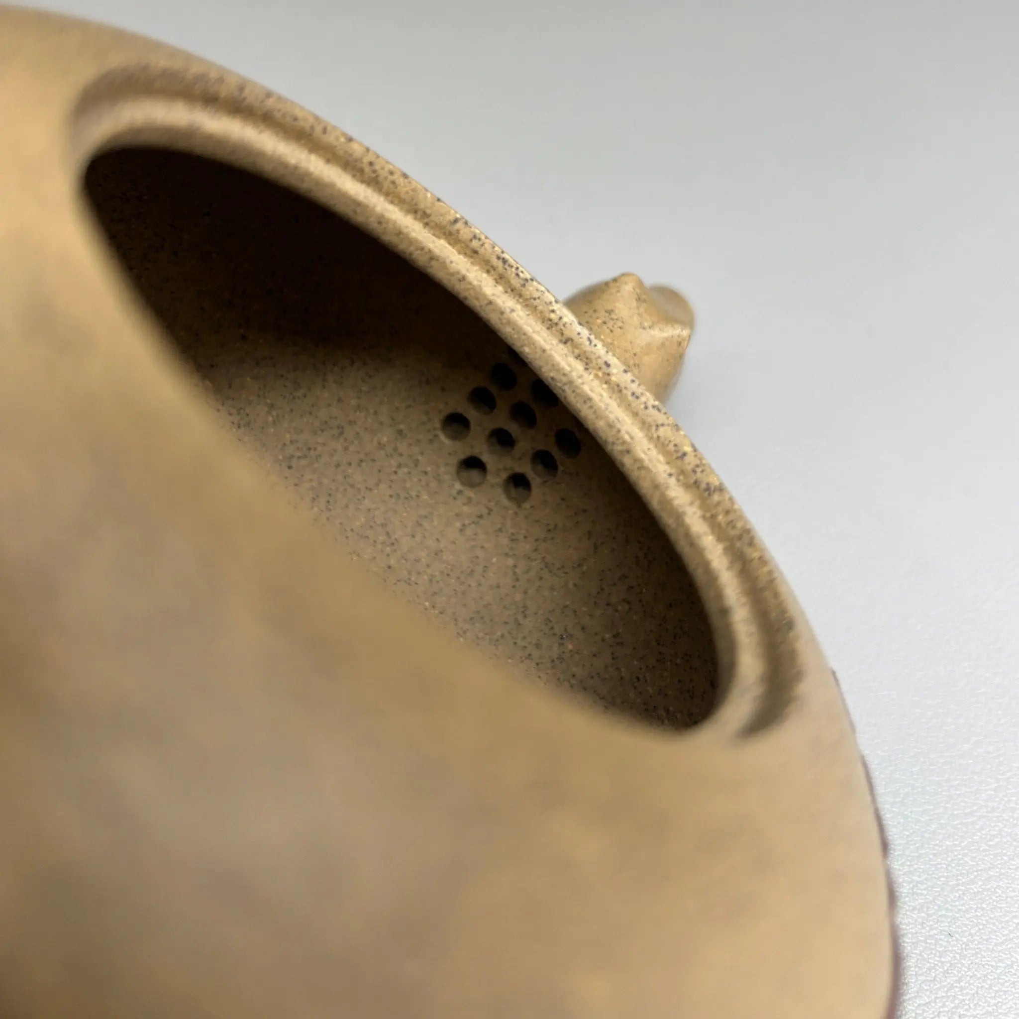 Ma Dao Cheng Gong 330cc - Yixing Handmade Teapot 江苏宜兴