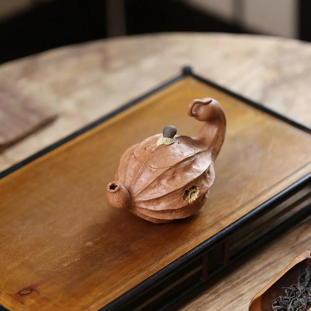Man Bu Ren Sheng 170cc - Yixing Handmade Teapot 江苏宜兴