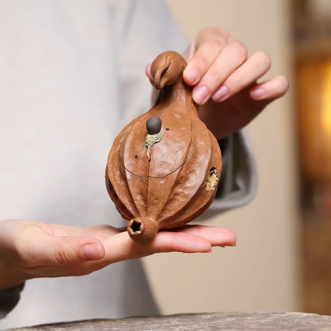 Man Bu Ren Sheng 170cc - Yixing Handmade Teapot 江苏宜兴