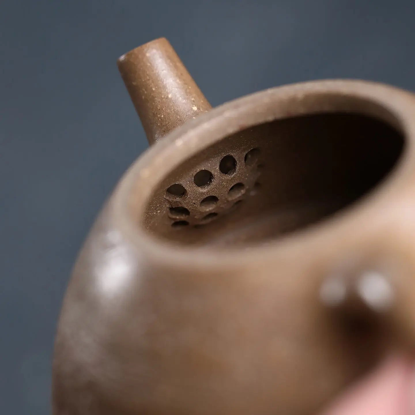 Man Sheng Shi Piao 180cc - Yixing Handmade Teapot 江苏宜兴