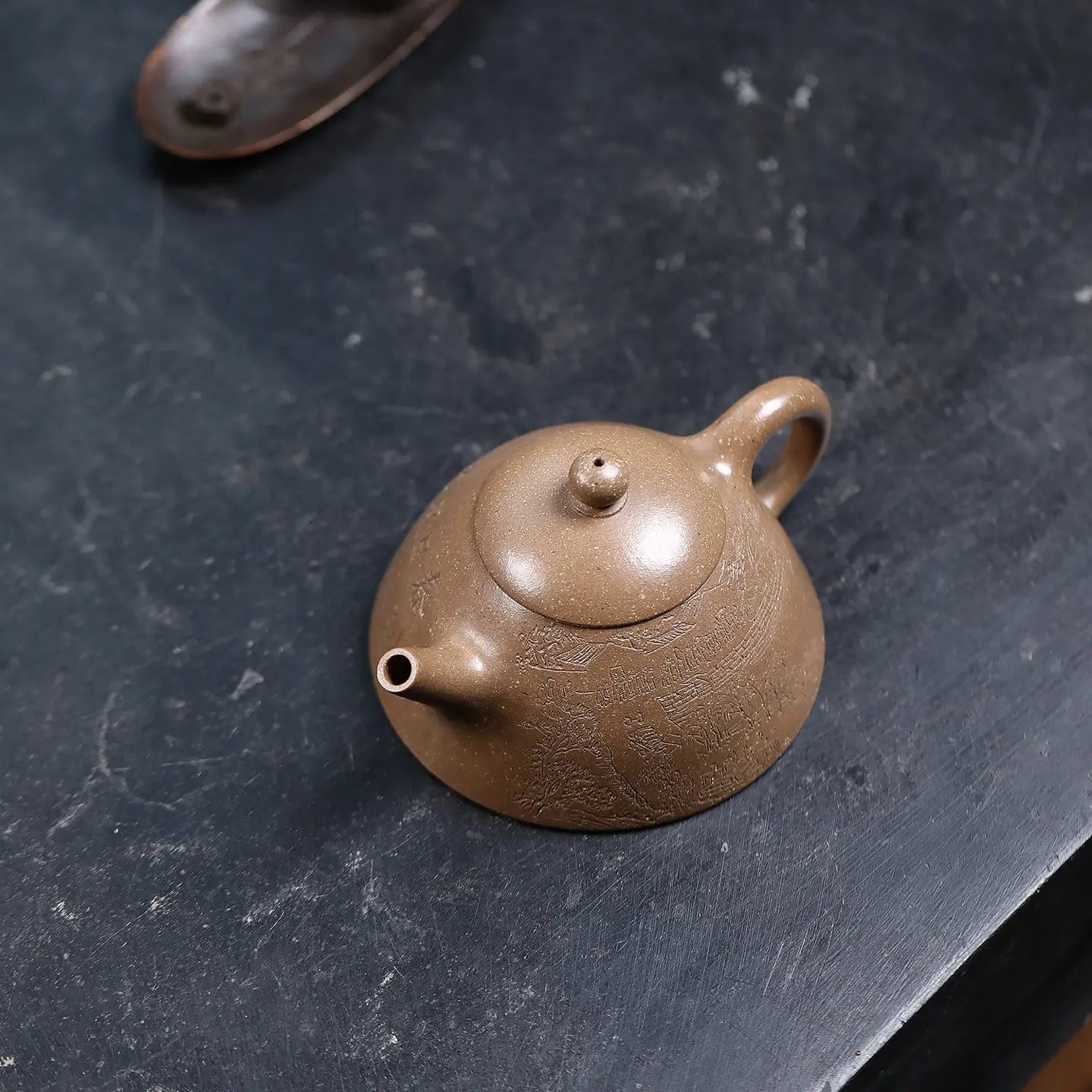 Man Sheng Shi Piao 180cc - Yixing Handmade Teapot 江苏宜兴