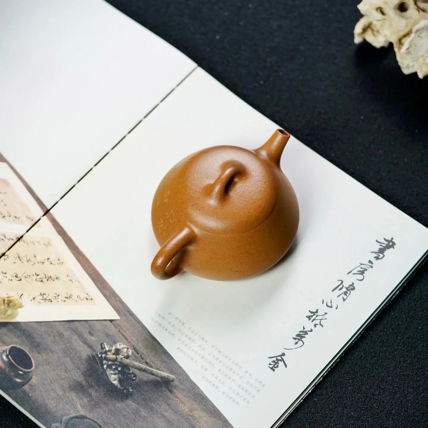 Man Sheng Shi Piao 180cc - Yixing Handmade Teapot 江苏宜兴