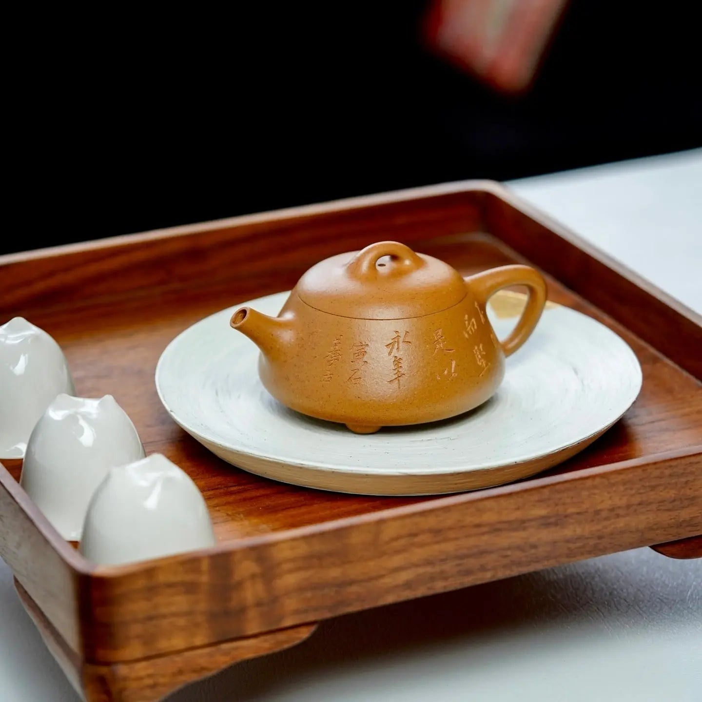 Man Sheng Shi Piao 180cc - Yixing Handmade Teapot 江苏宜兴