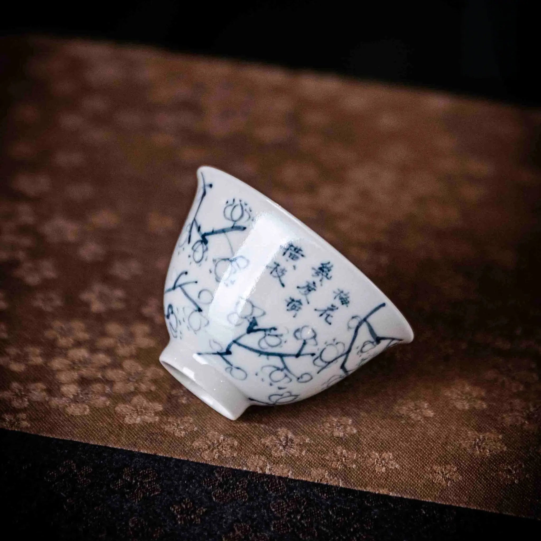Mei Hua 100cc - Jing De Zhen Porcelain Gaiwan zycschina