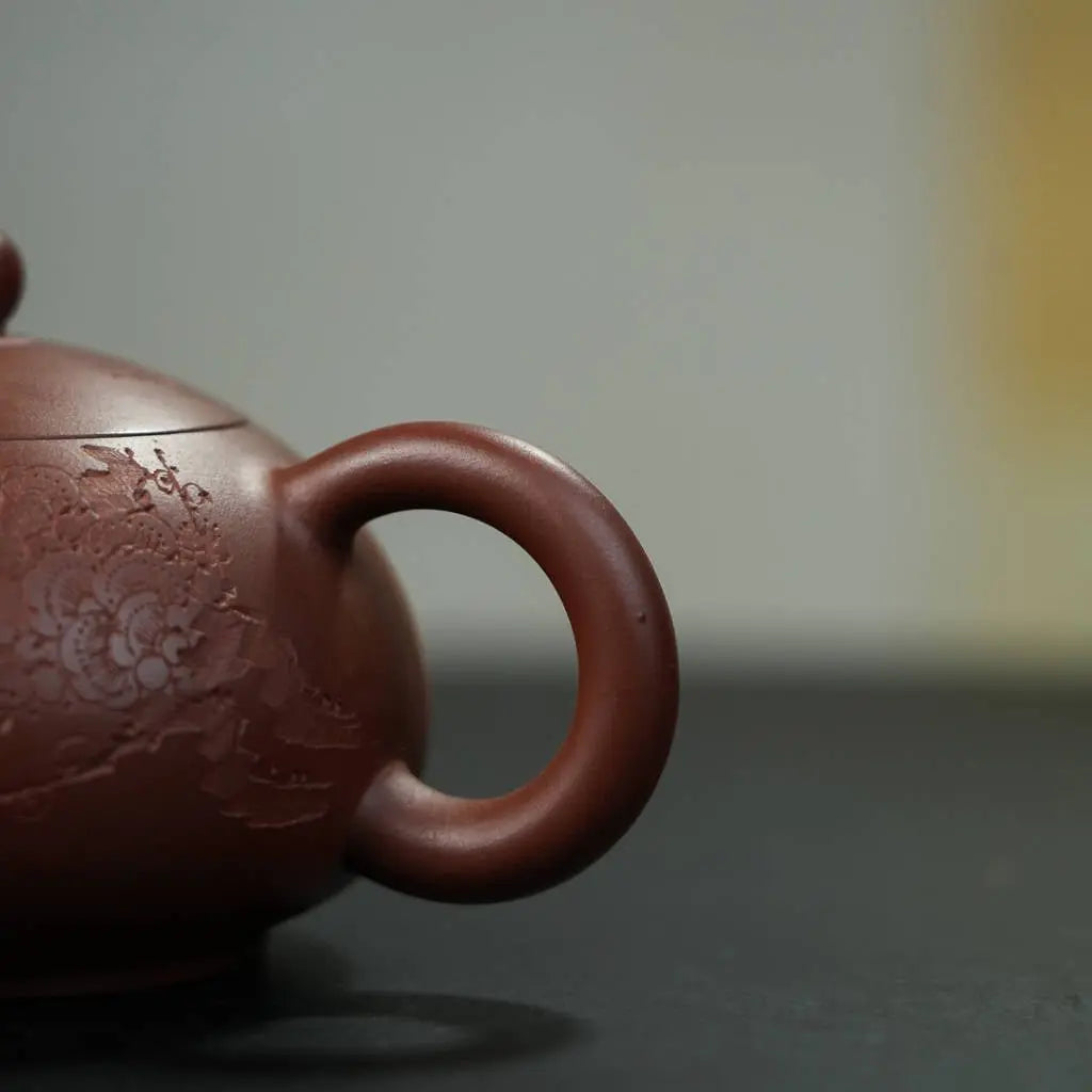 Mei Hua 175cc - Yixing Handmade Teapot 江苏宜兴