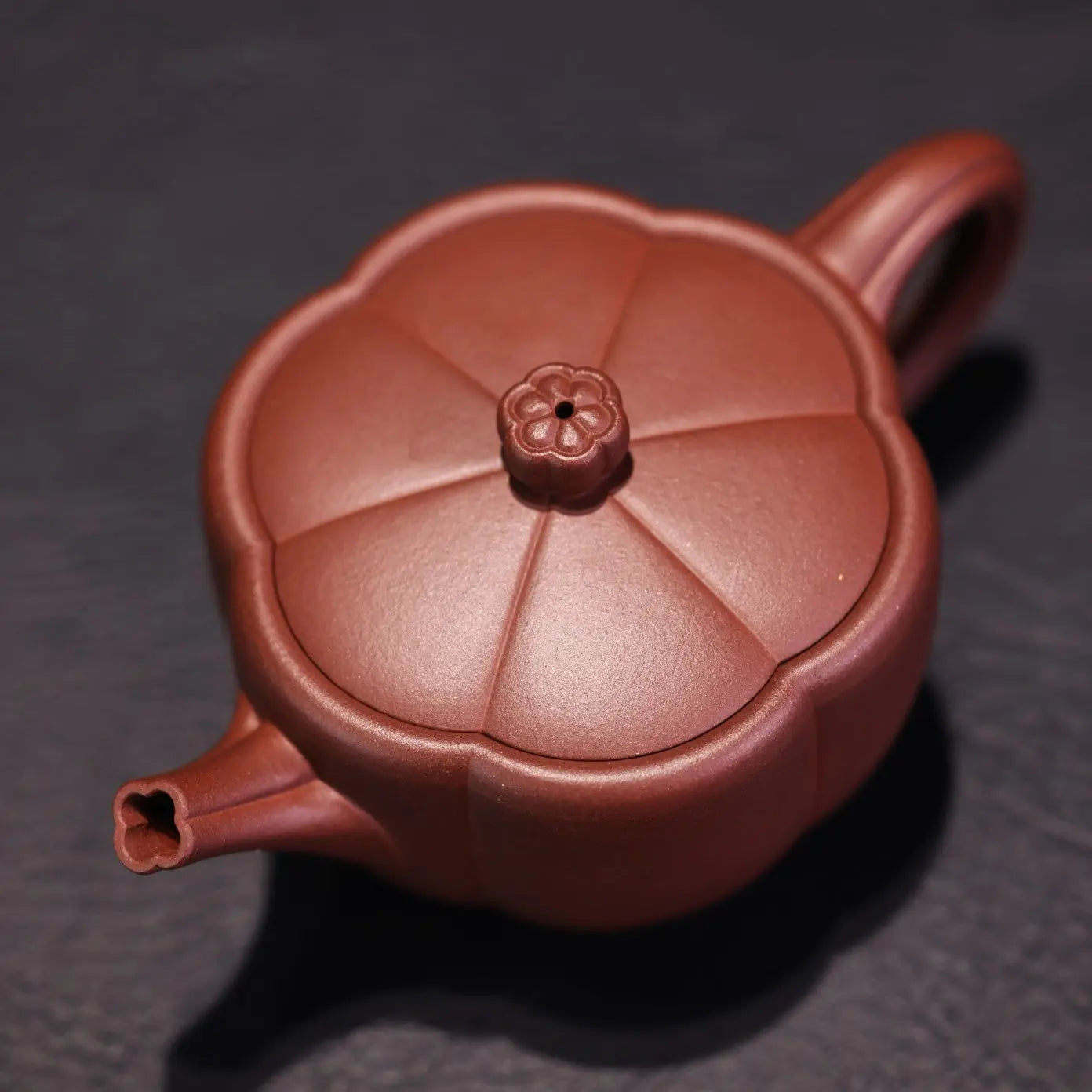 Mei Hua Han Wa 150cc - Yixing Handmade Teapot 江苏宜兴