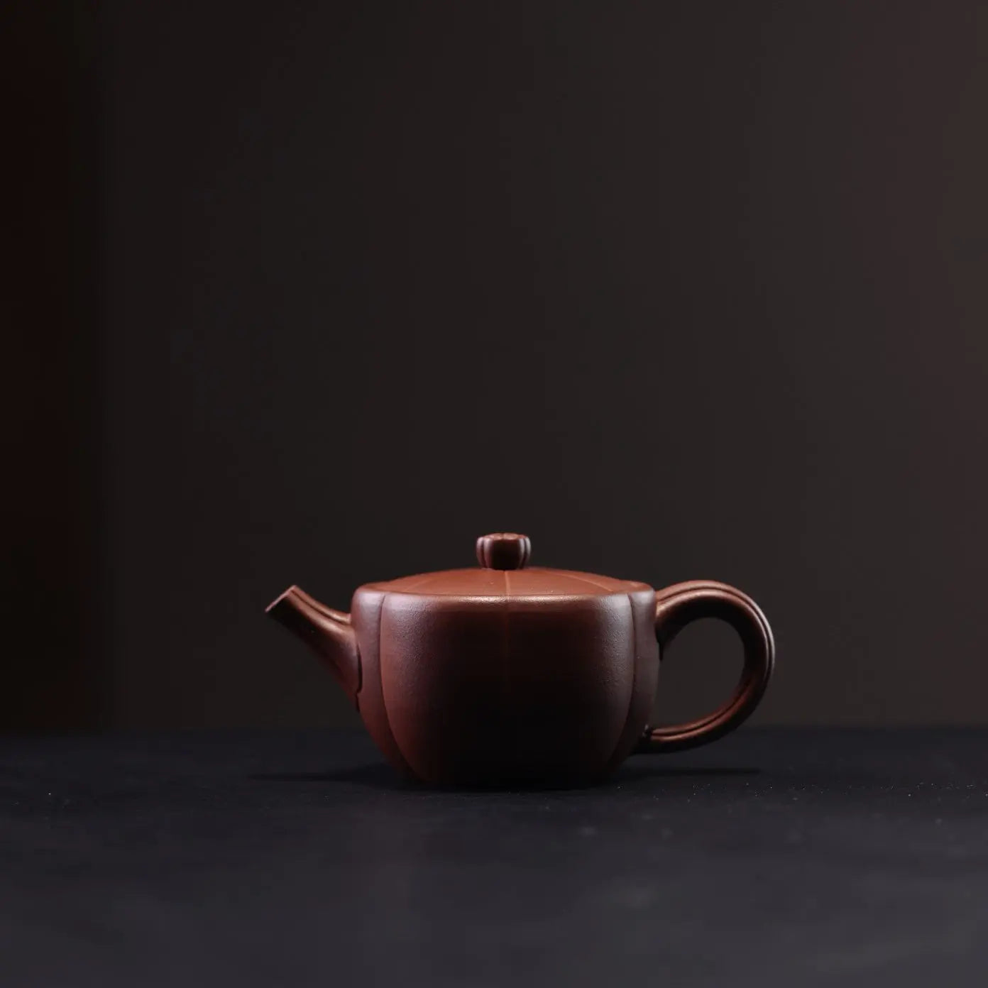 Mei Hua Han Wa 150cc - Yixing Handmade Teapot 江苏宜兴