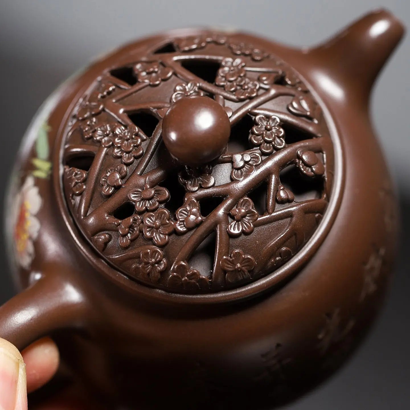 Mei Hua Pao Zun 250cc - Yixing Handmade Teapot 江苏宜兴