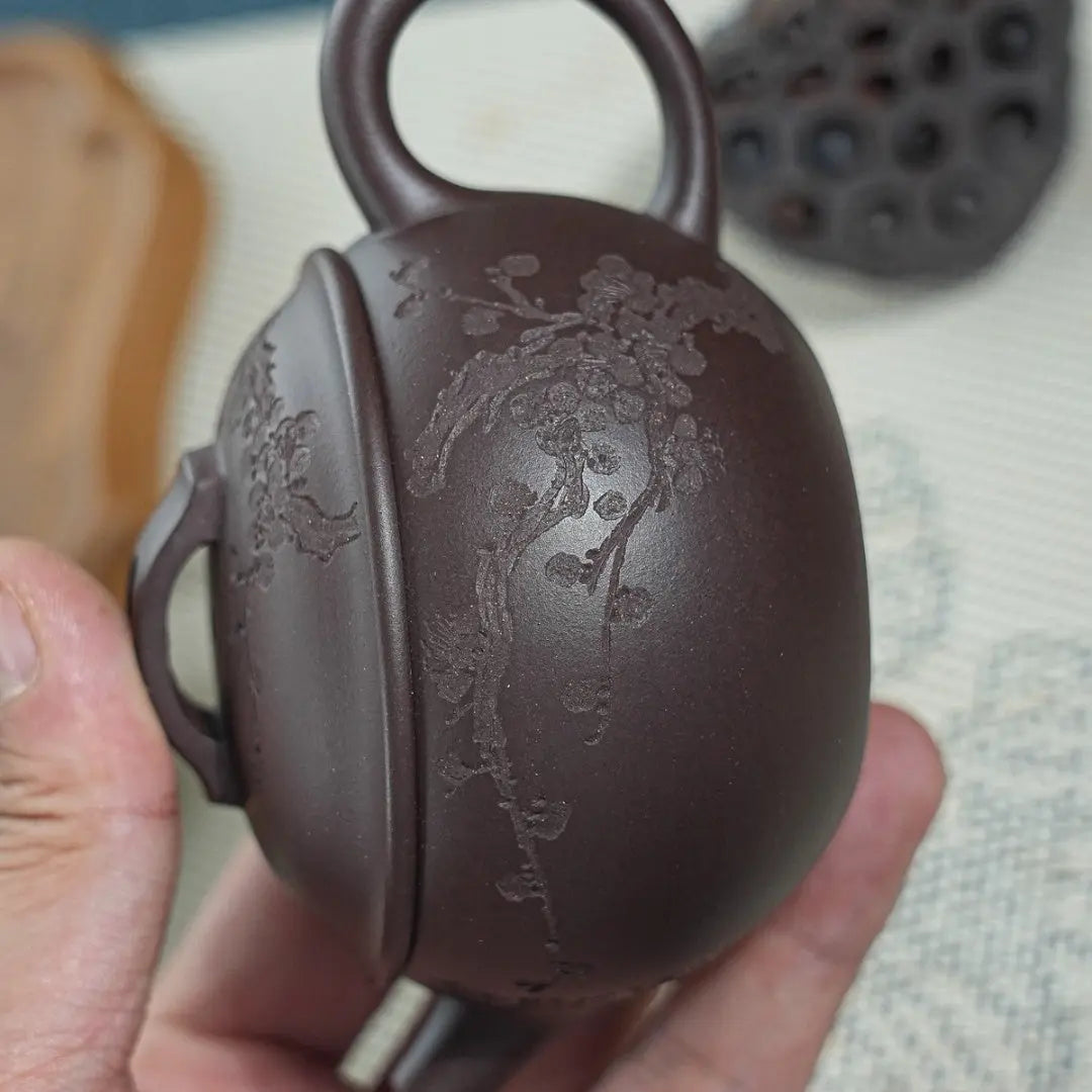 Mei Xaing Han Wa 130cc - Yixing Handmade Teapot 江苏宜兴