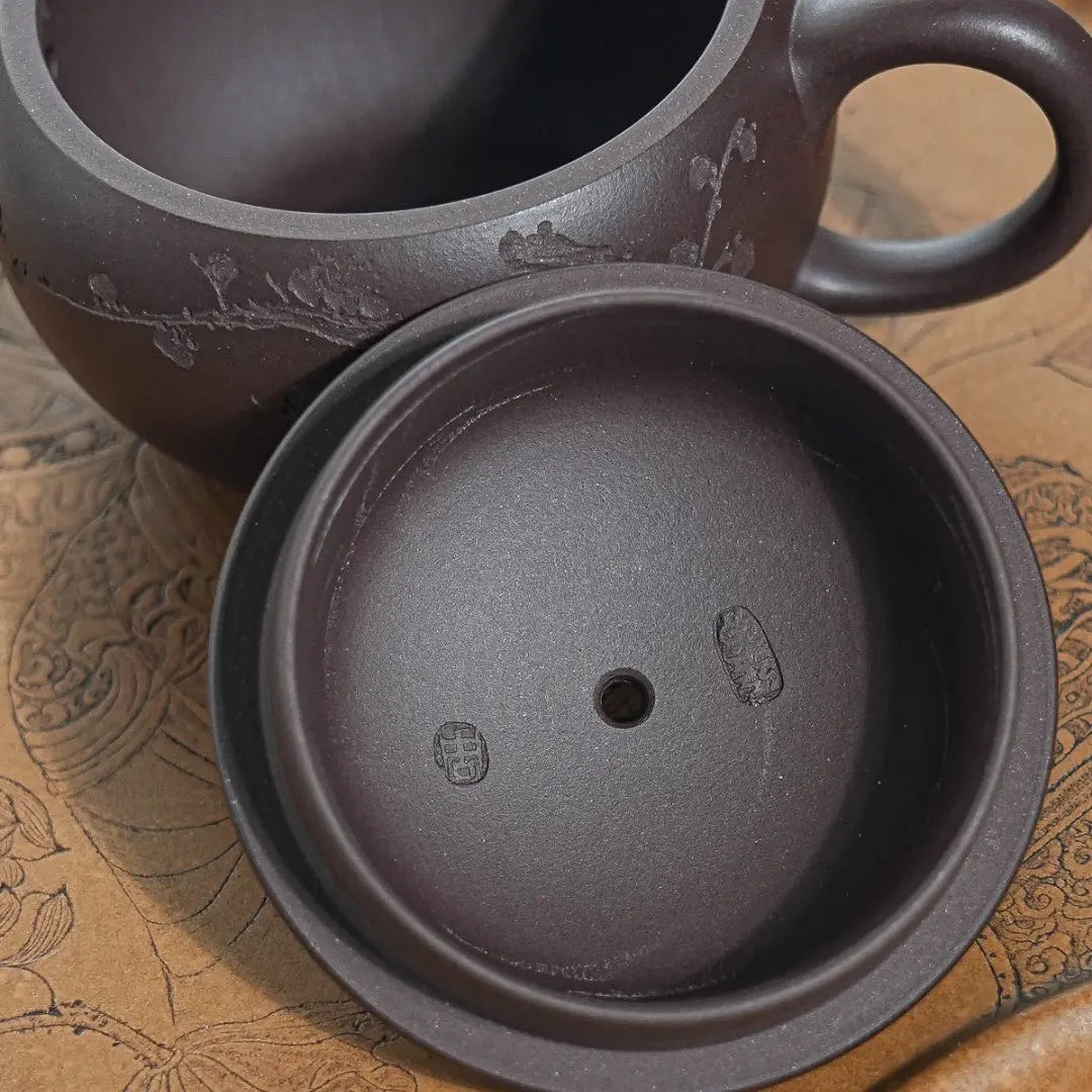 Mei Xaing Han Wa 130cc - Yixing Handmade Teapot 江苏宜兴