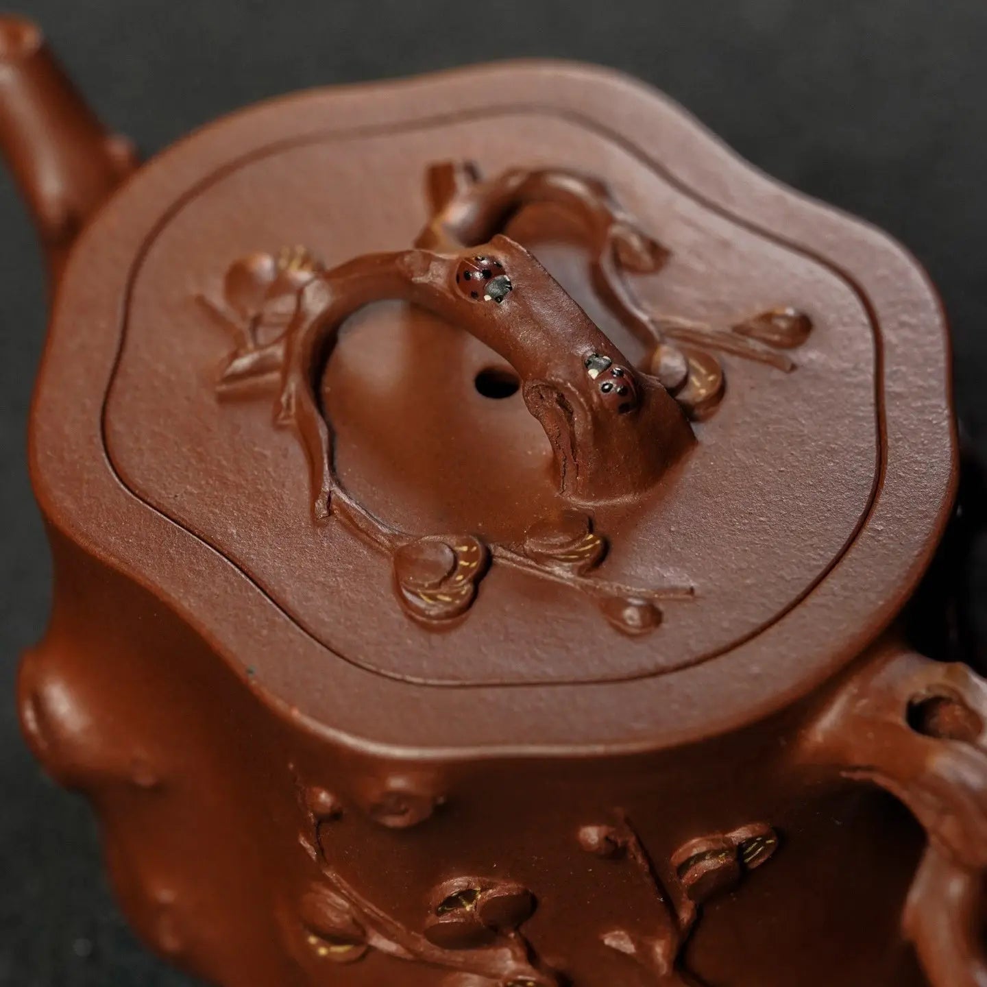 Mei Zhuang 130cc - Yixing Handmade Teapot 江苏宜兴