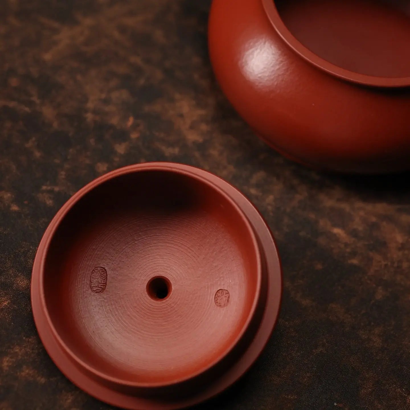 Ming Lu 150cc - Yixing Handmade Teapot 江苏宜兴