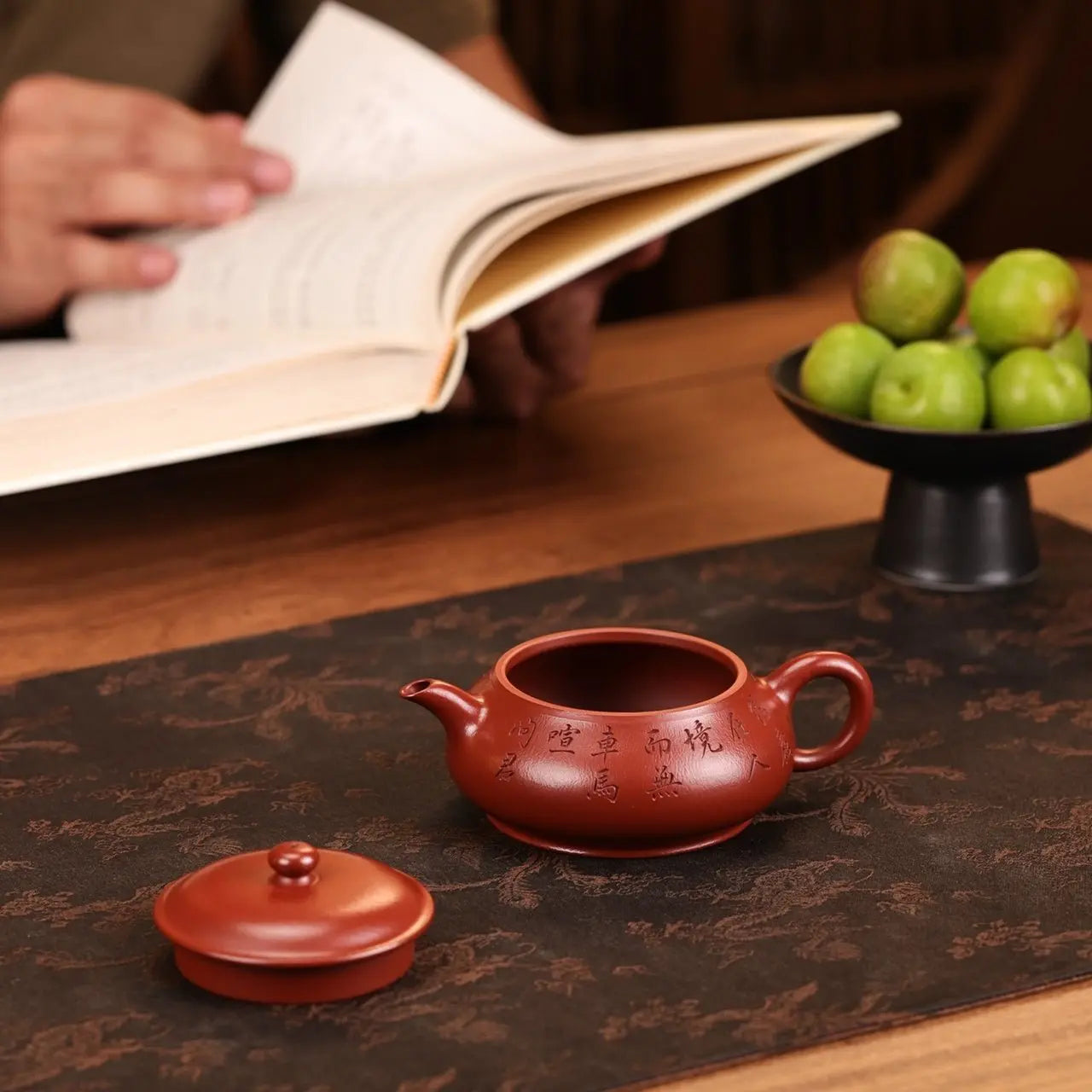 Ming Lu 160cc - Yixing Handmade Teapot 江苏宜兴