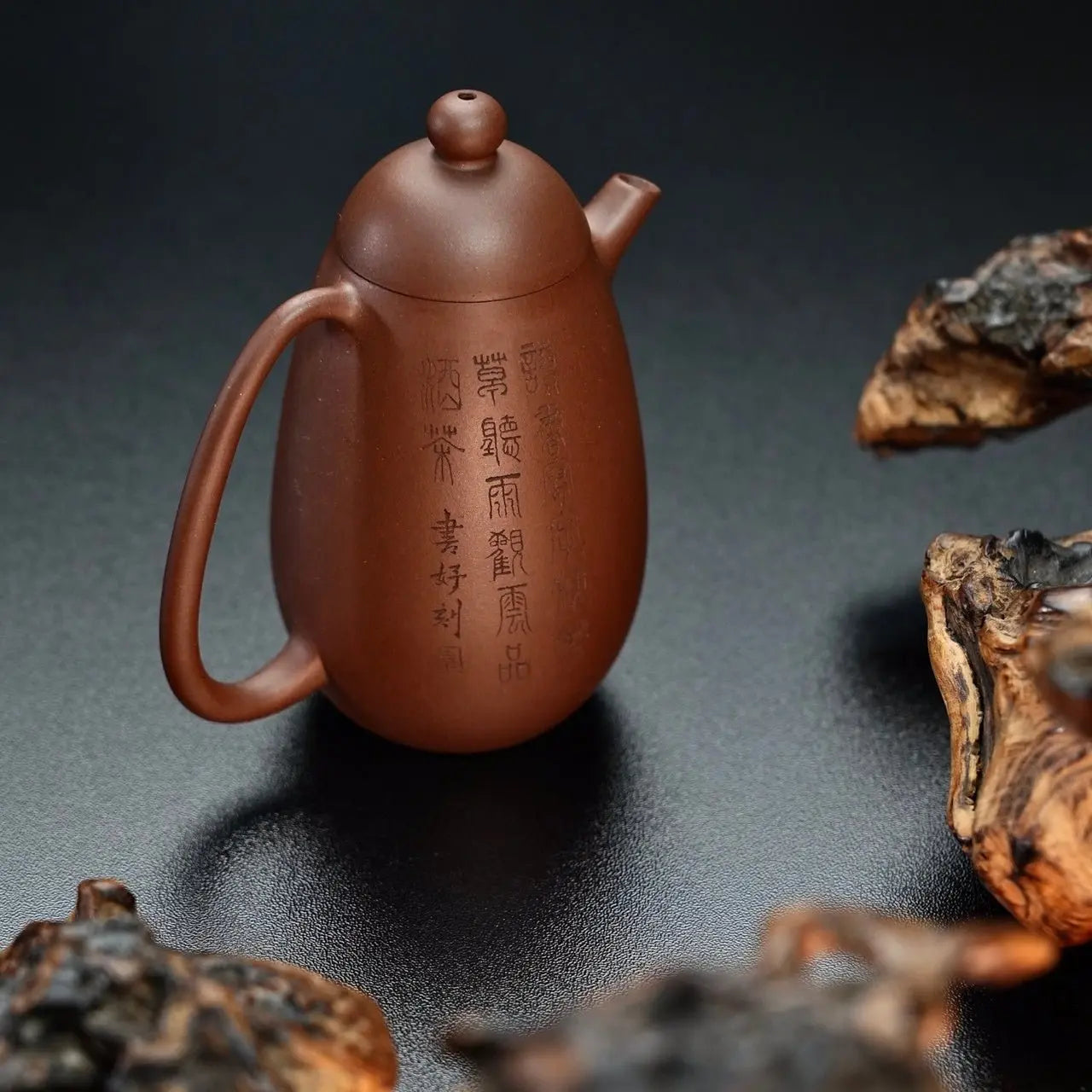 Ming Shi Long Dan 140cc - Yixing Handmade Teapot 江苏宜兴
