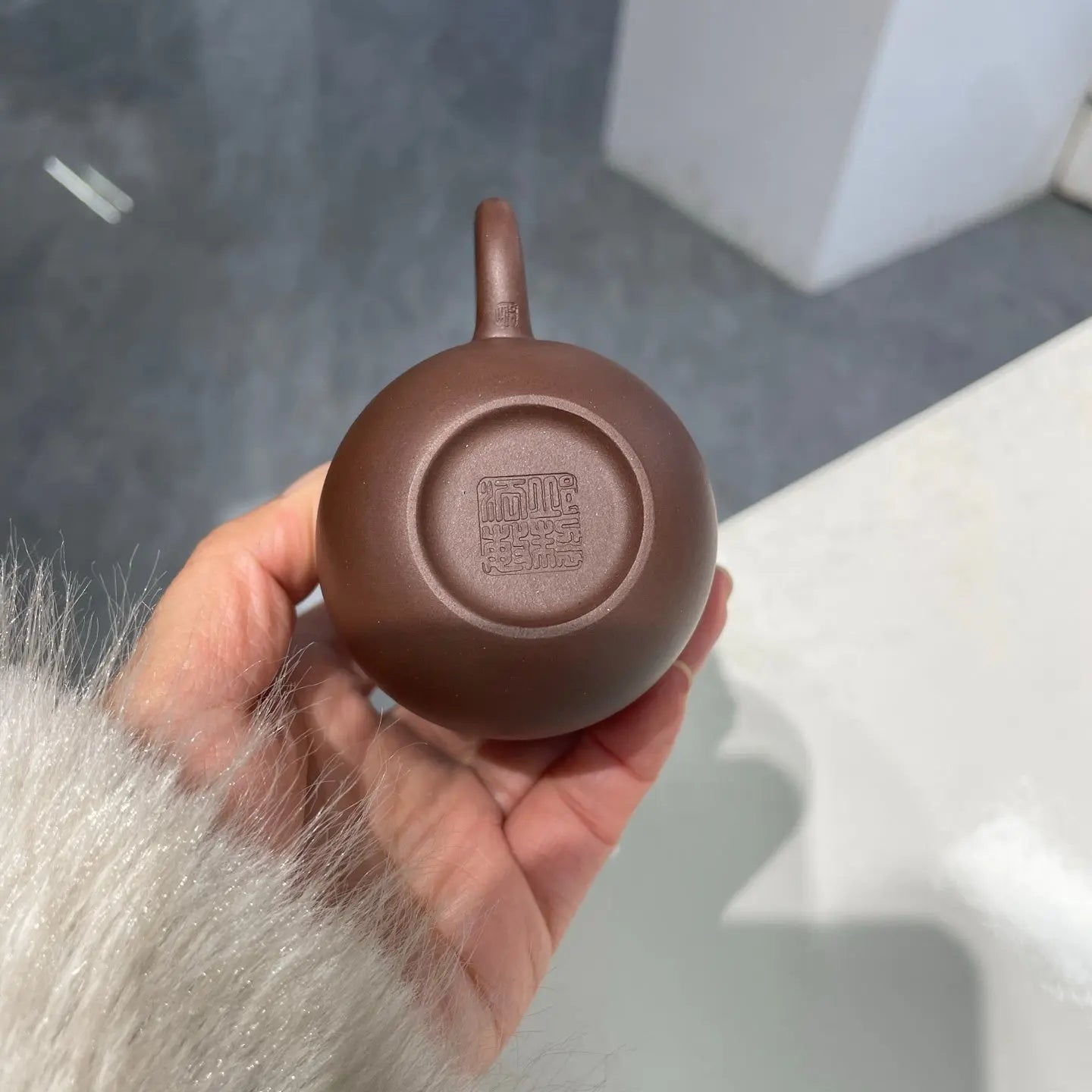 Ming Shi Long Dan 140cc - Yixing Handmade Teapot 江苏宜兴