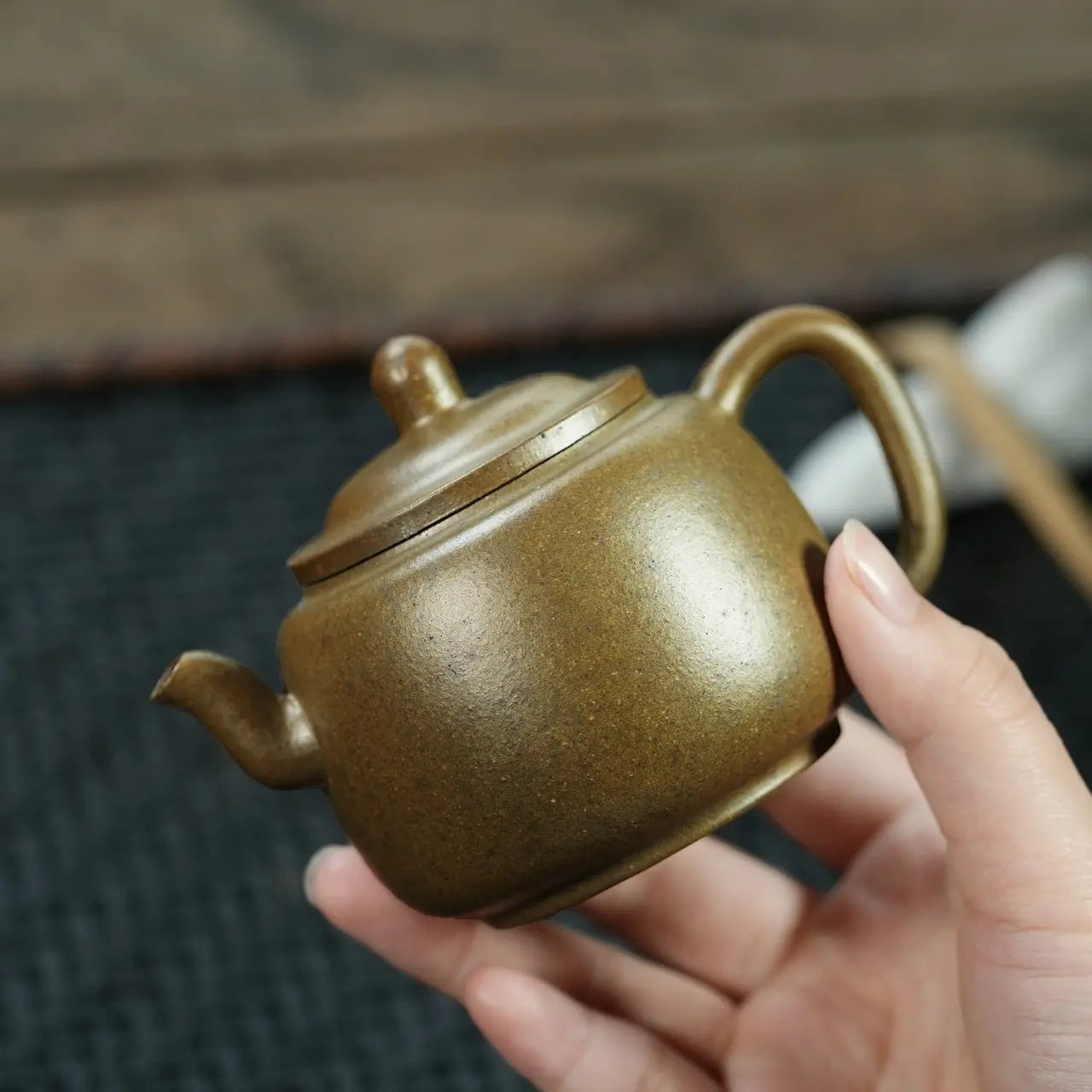 Mo Lin 160cc - Yixing Handmade Teapot 江苏宜兴