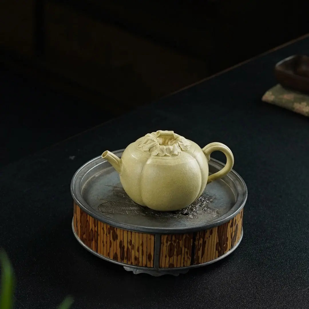 Nan Gua 130cc - Yixing Handmade Teapot 江苏宜兴