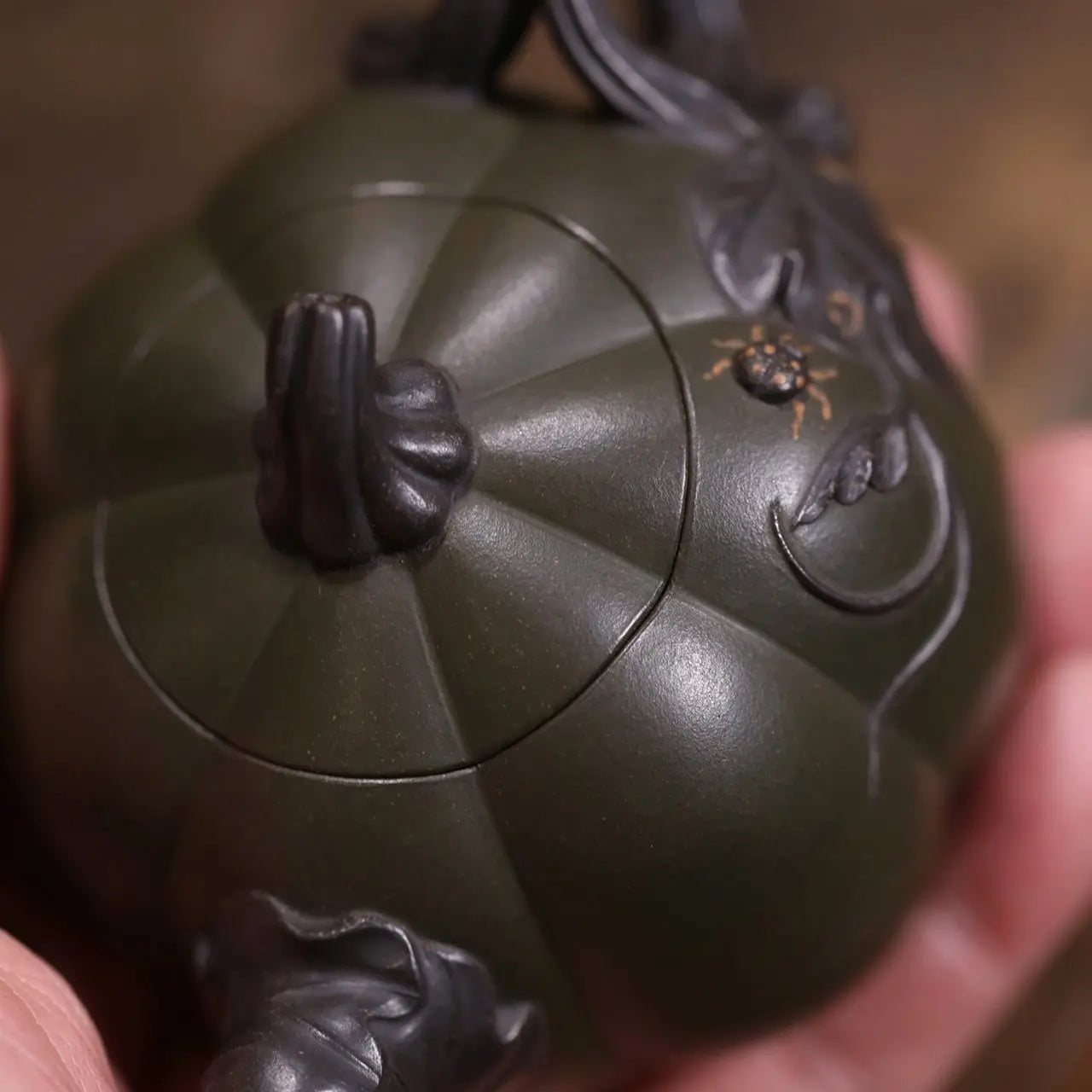 Nan Gua 145cc - Yixing Handmade Teapot 江苏宜兴
