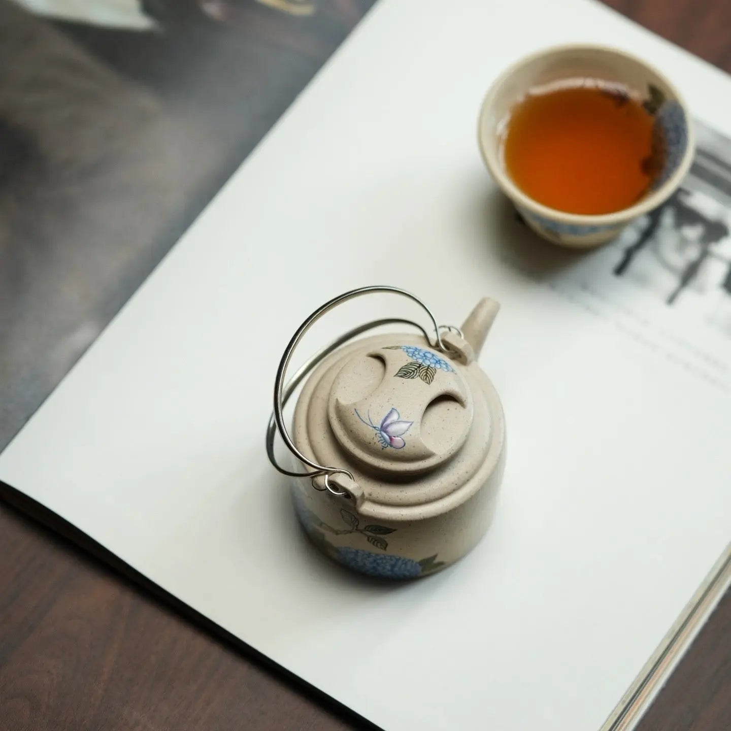 Niu Gai 110cc - Yixing Handmade Teapot 江苏宜兴