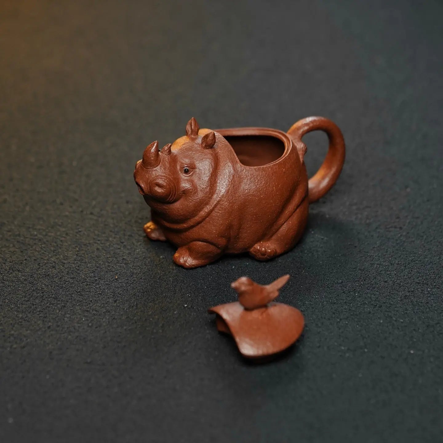 Niu Zhuan Qian Kun 150cc - Yixing Handmade Teapot 江苏宜兴