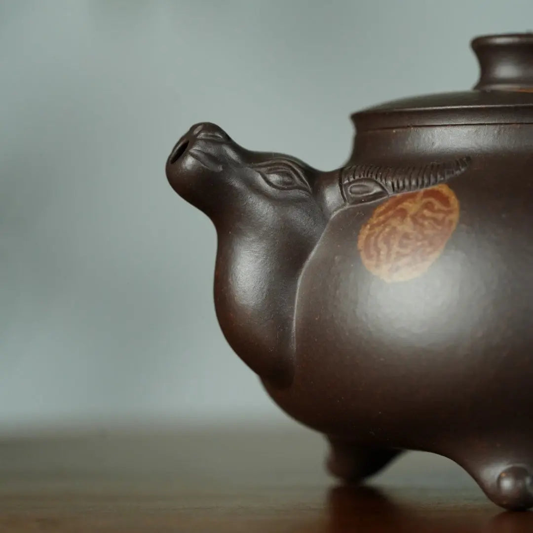 Niu Zhuan Qian Kun 675cc - Yixing Handmade Teapot 【DM for price】 江苏宜兴