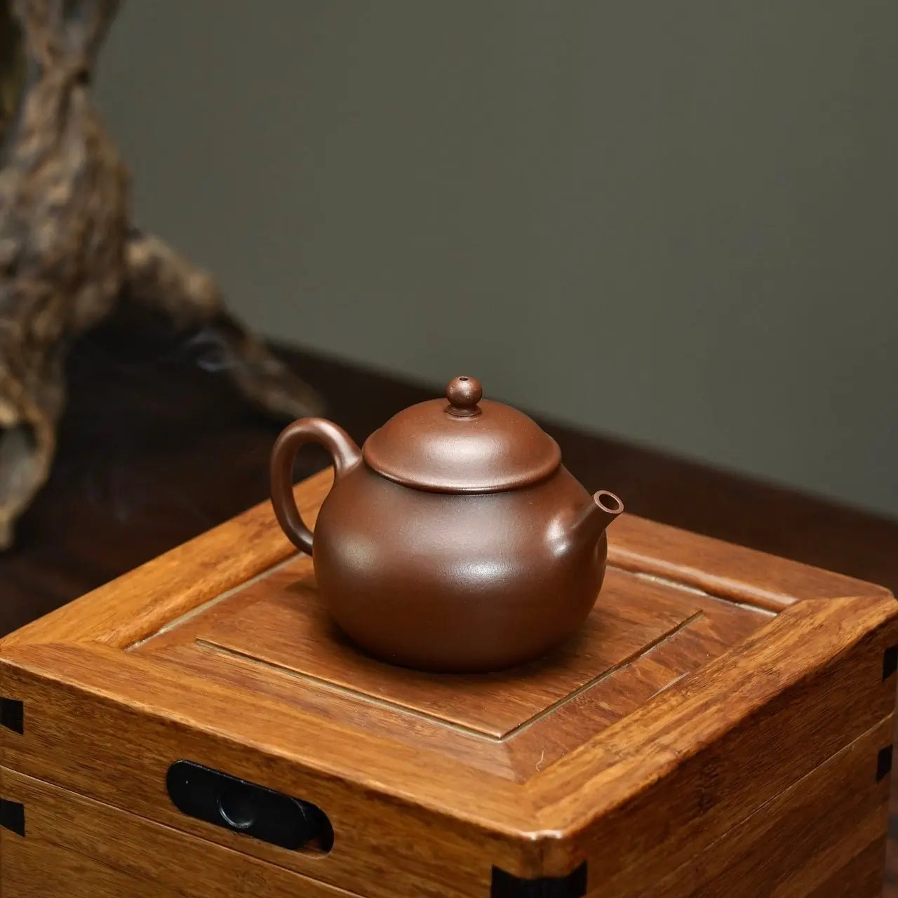 Pan Hu 150cc - Yixing Handmade Teapot 江苏宜兴