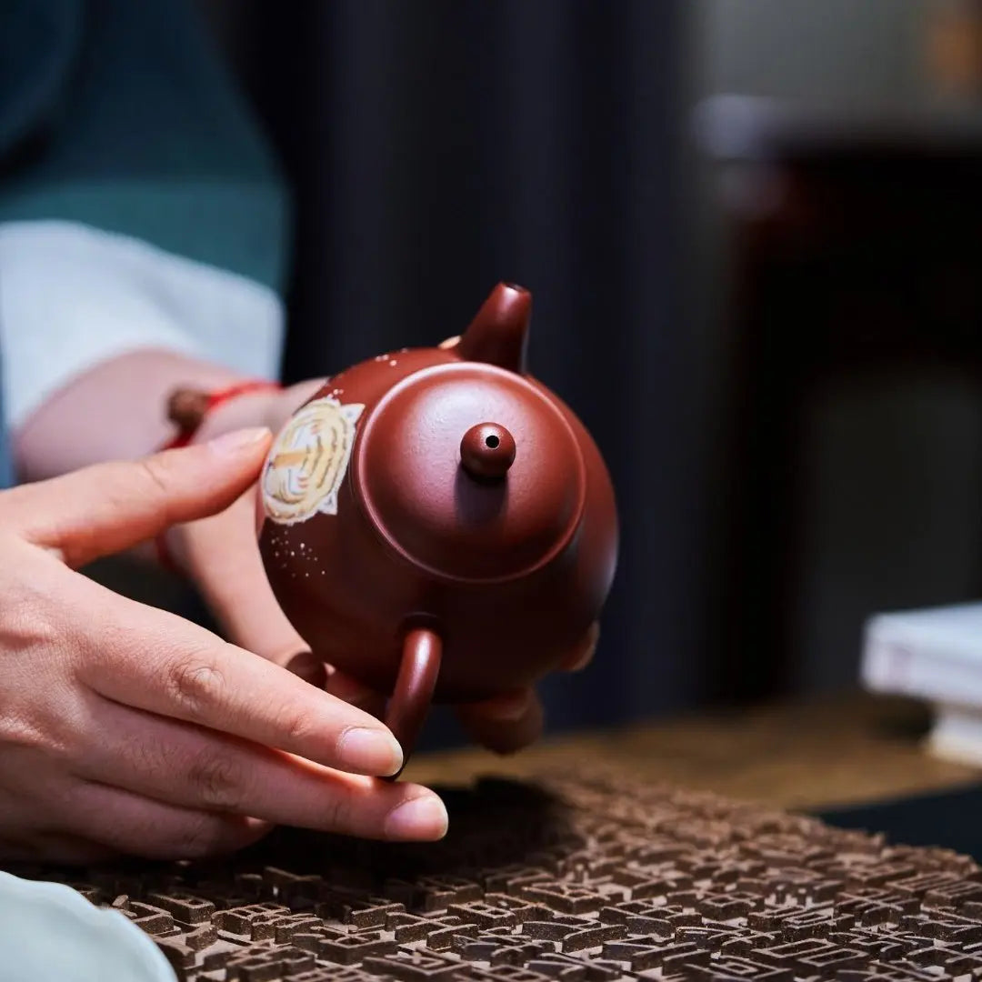 Pan Hu 160cc - Yixing Handmade Teapot 江苏宜兴
