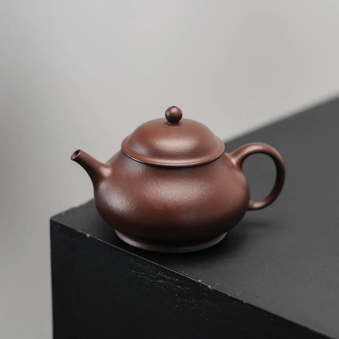 Pan Hu 160cc - Yixing Handmade Teapot 江苏宜兴