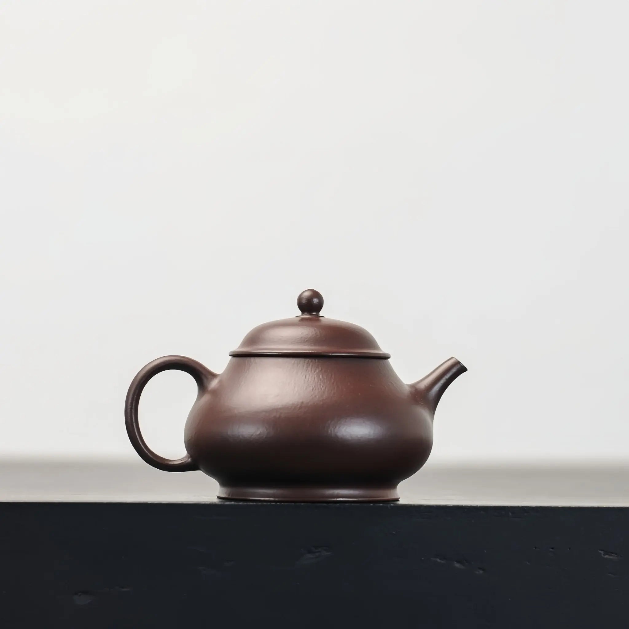 Pan Hu 160cc - Yixing Handmade Teapot 江苏宜兴