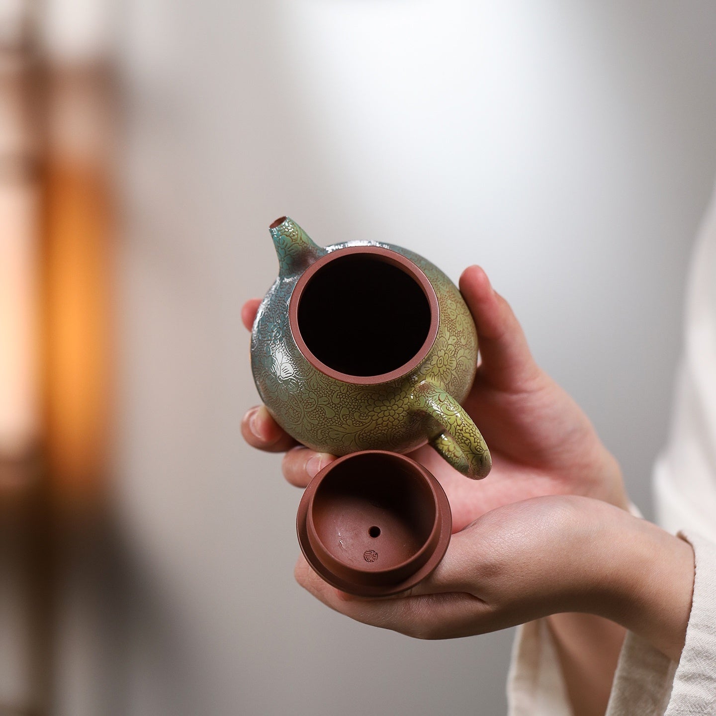 Pan Hu 190cc - Yixing Handmade Teapot 江苏宜兴
