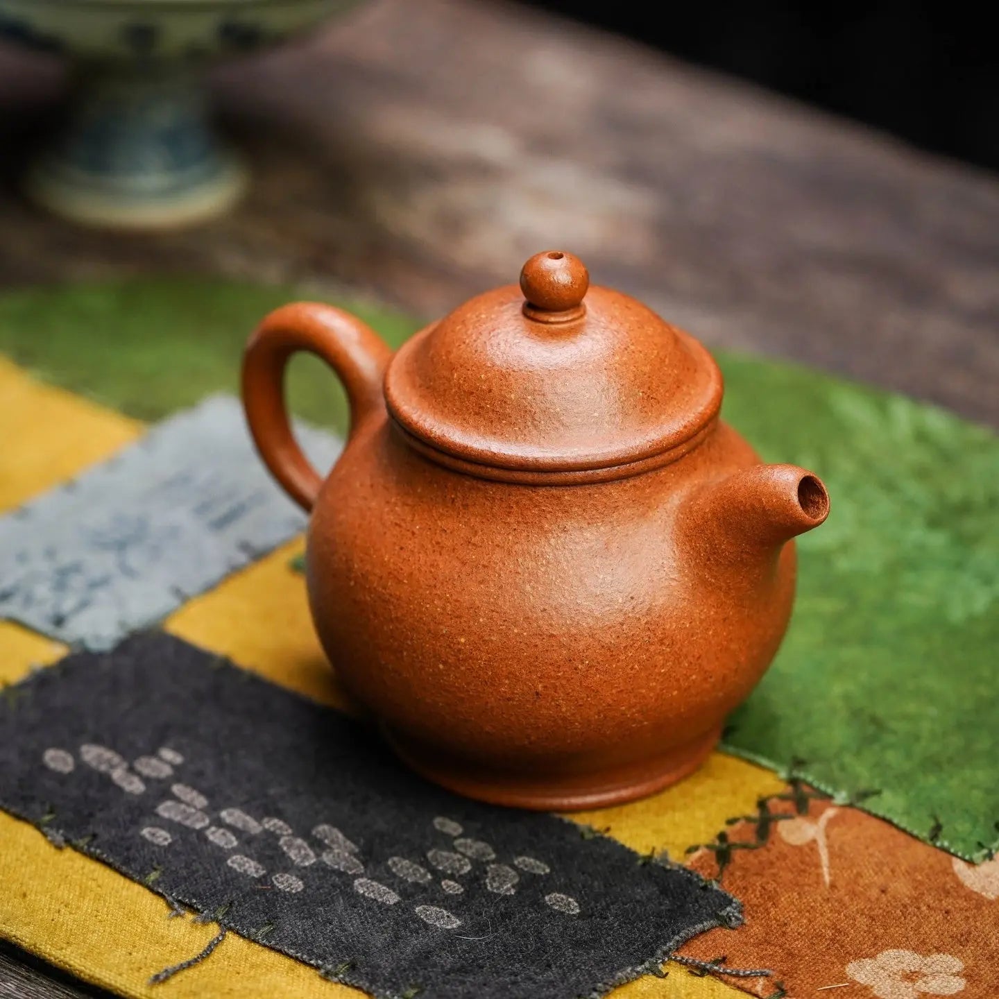 Pan Hu 190cc - Yixing Handmade Teapot 江苏宜兴