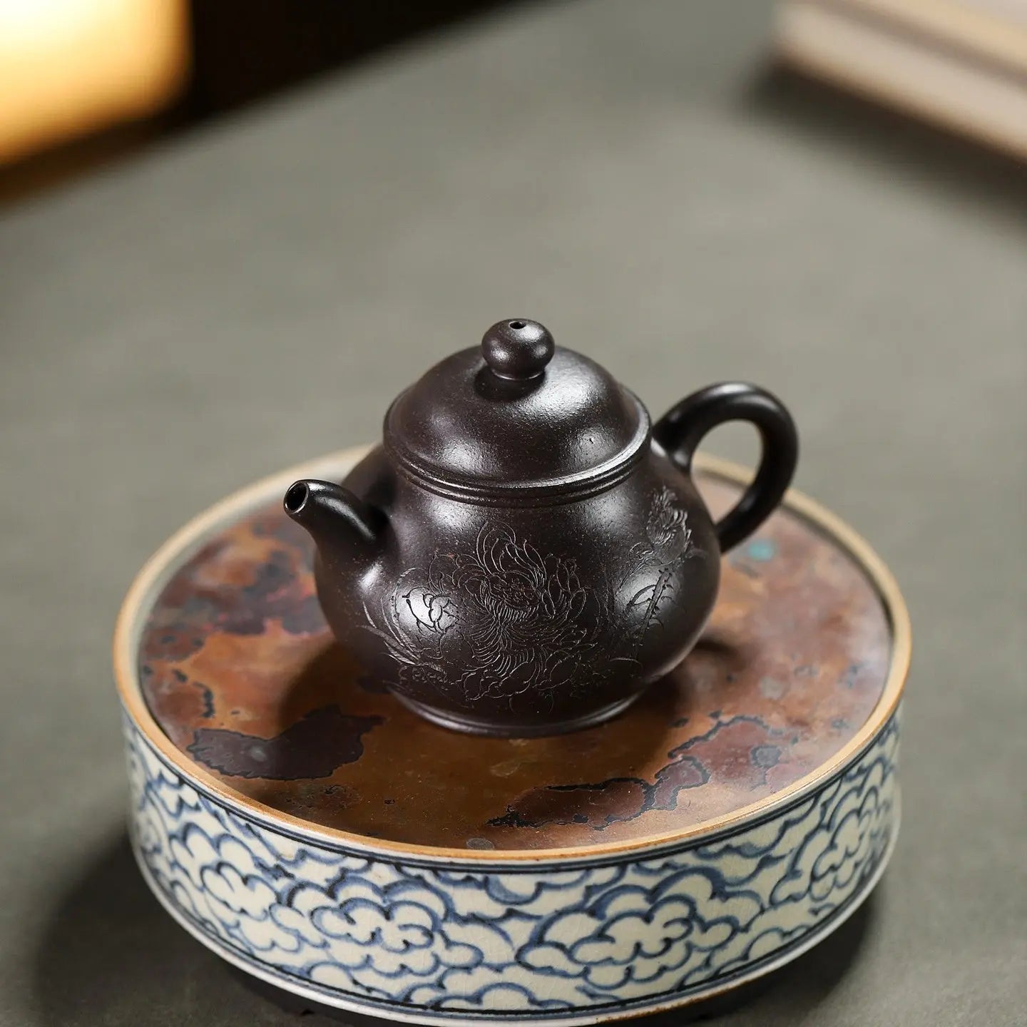 Pan Hu 200cc - Yixing Handmade Teapot 江苏宜兴