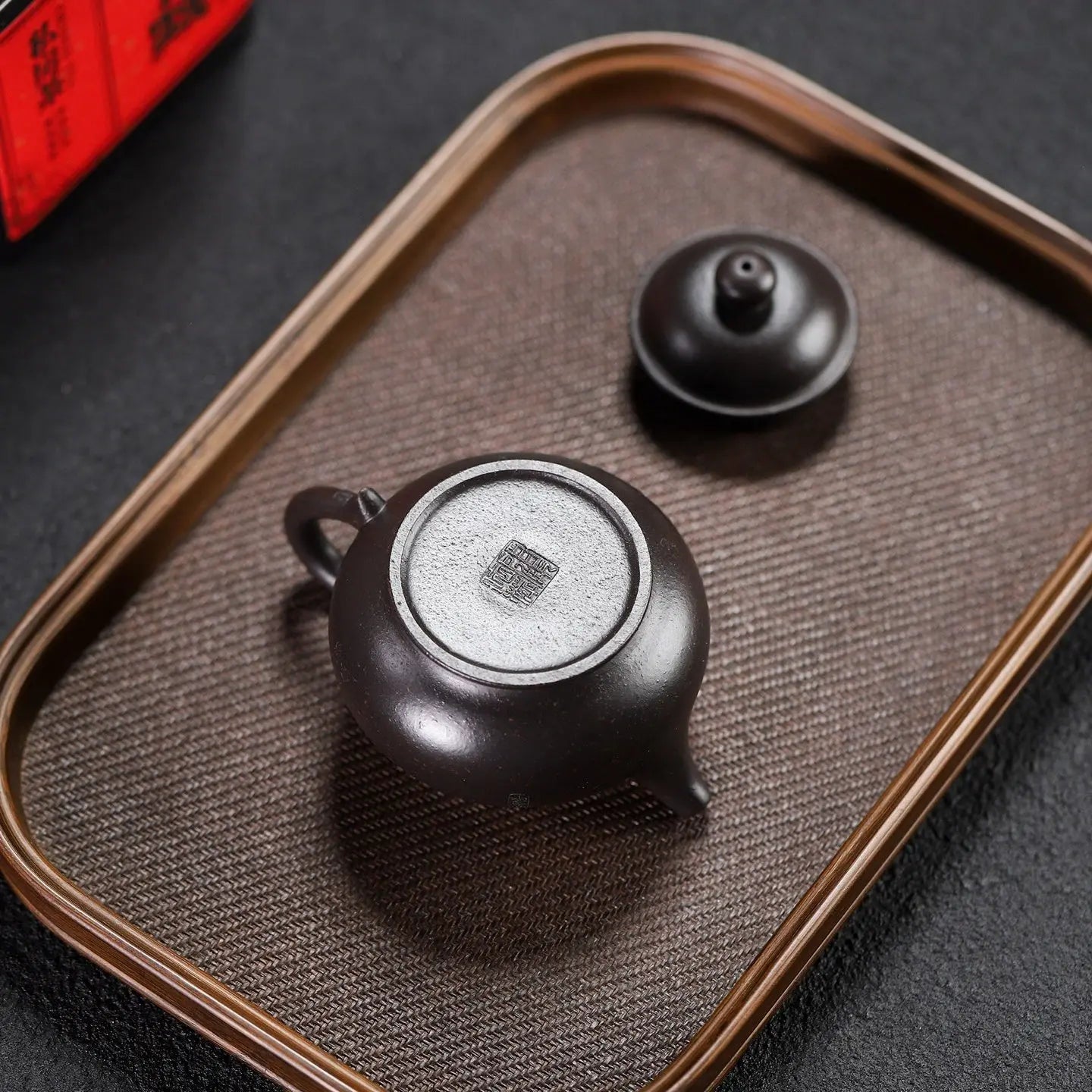 Pan Hu 200cc - Yixing Handmade Teapot 江苏宜兴