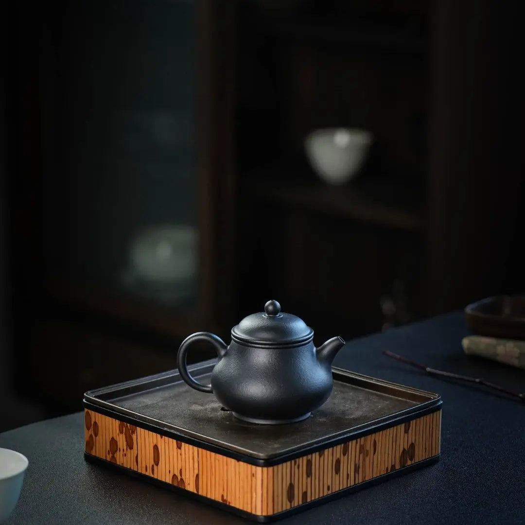 Pan Hu 80cc - Yixing Handmade Teapot 江苏宜兴
