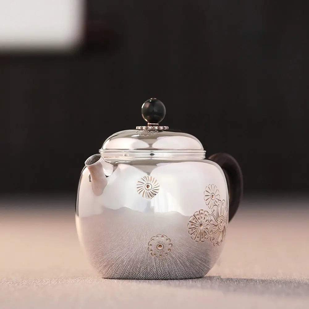 Pi Qiu Hua 200cc - Handmade silver pot zycschina