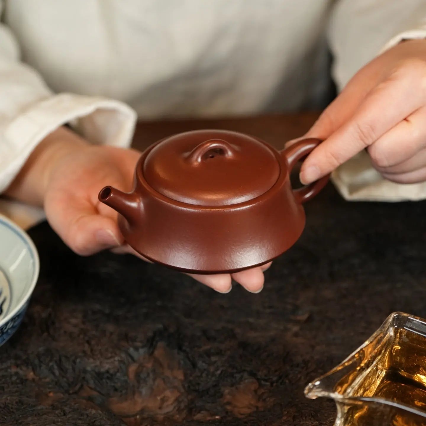 Piao Yin 200cc - Yixing Handmade Teapot 江苏宜兴