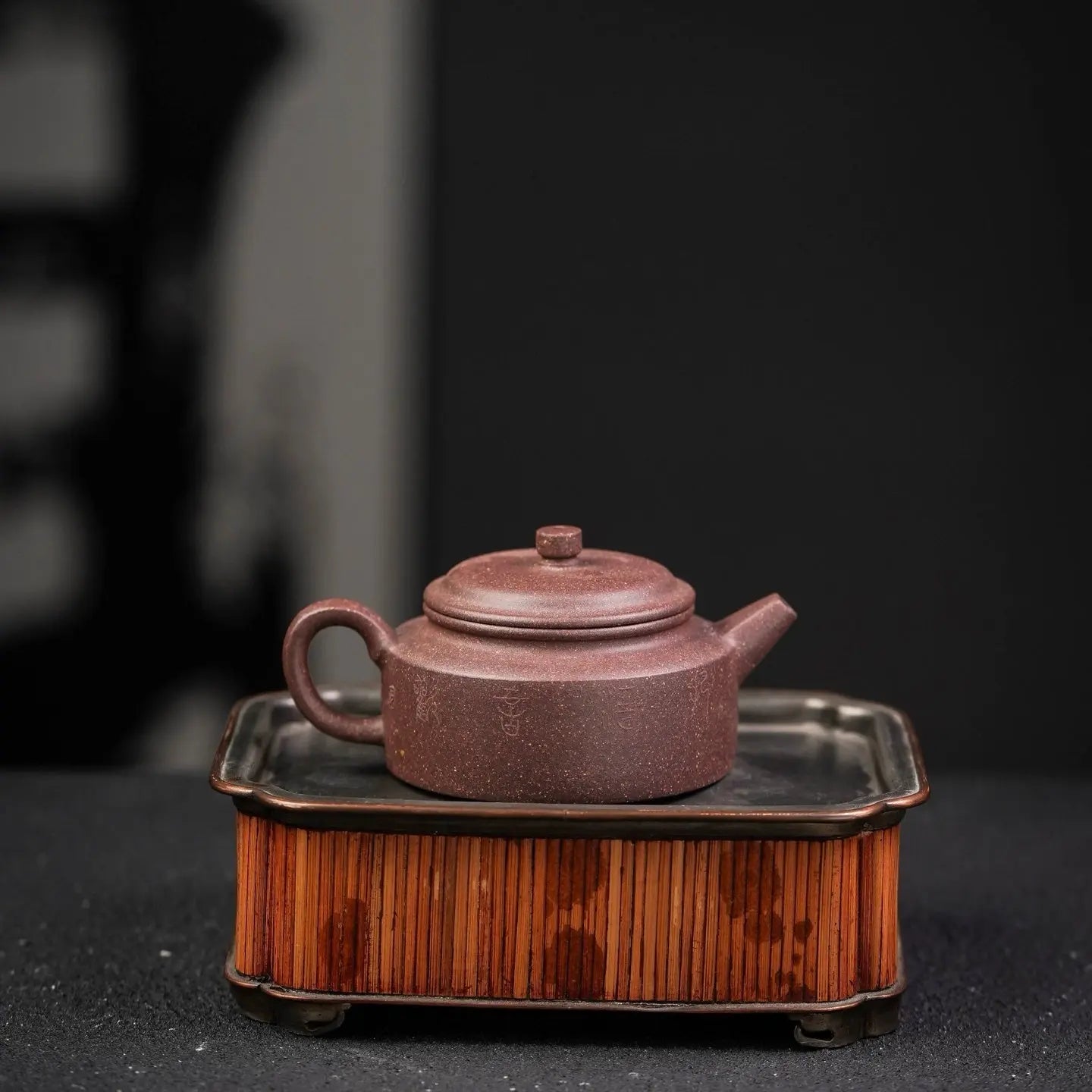 Ping Gai De Zhong 100cc - Yixing Handmade Teapot 江苏宜兴