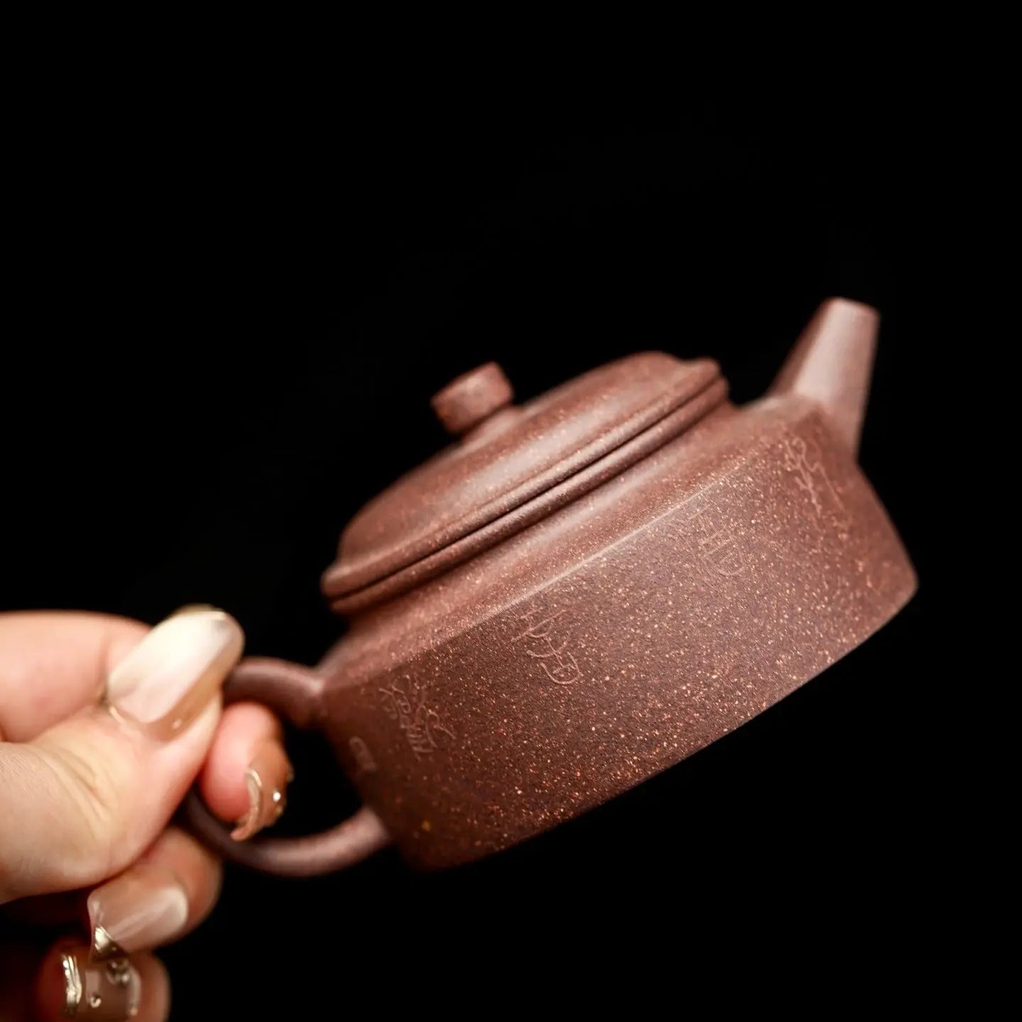 Ping Gai De Zhong 100cc - Yixing Handmade Teapot 江苏宜兴