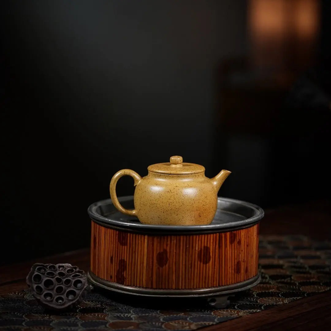 Ping Gai De Zhong 150cc - Yixing Handmade Teapot 江苏宜兴