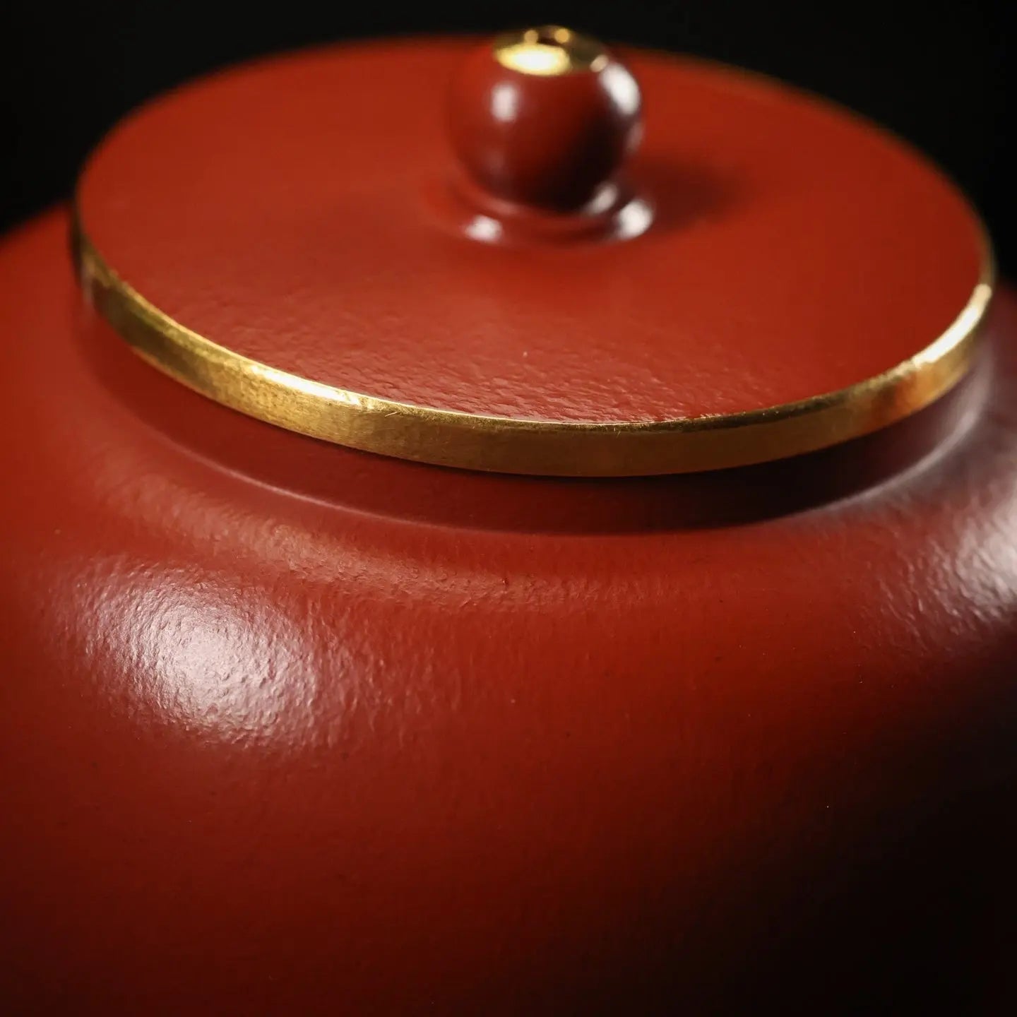 Ping Gai Lian Zi 120cc - Yixing Handmade Teapot 江苏宜兴