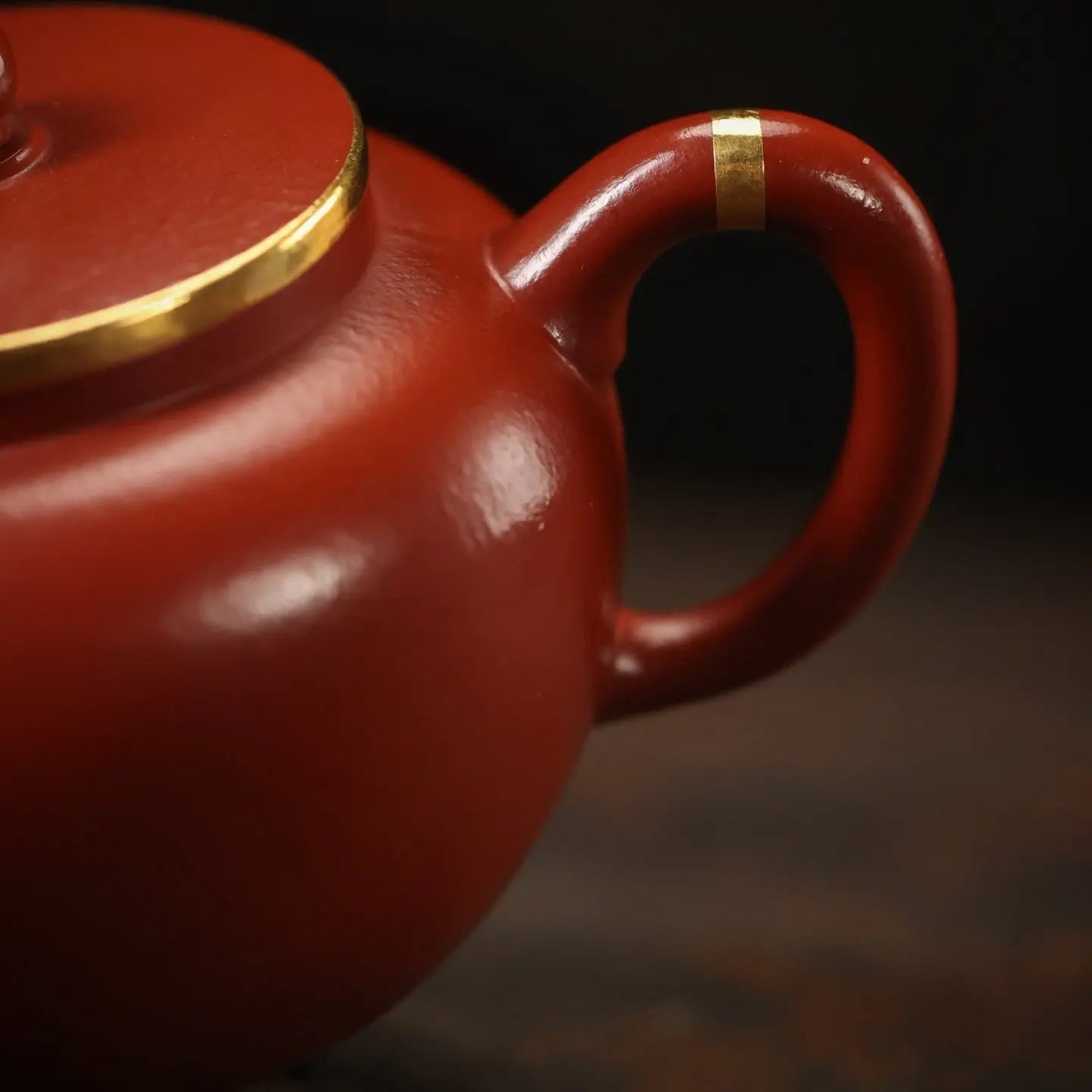 Ping Gai Lian Zi 120cc - Yixing Handmade Teapot 江苏宜兴
